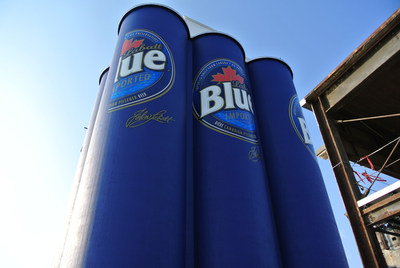 Labatt Blue transforms former grain silos in its hometown of Buffalo, NY into what could be the world's largest six-pack of beer