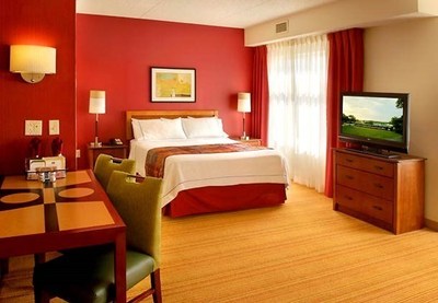Residence Inn Newark Elizabeth/Liberty International Airport gives holiday guests rates from $159 a night through Dec. 31, 2014. For details, visit www.marriott.com/EWREB or call 1-908-352-4300.