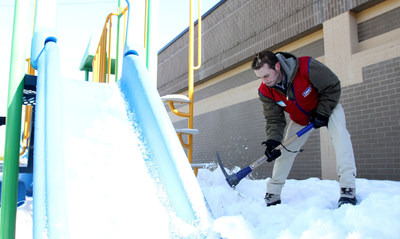 Lowe’s Heroes helped a Boston neighborhood dig its way out of its record season of 108.6 inches of snow. The home improvement company’s employee volunteers formed a shovel brigade to bring spring to the snow-covered grounds of Leahy-Holloran Community Center.