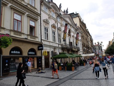 Gerichtsverfahren stellt Seriosität eines Palast-Verkaufs in Prag in Frage
