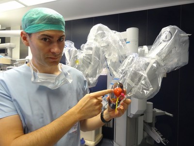 French Hospital Enhances Complex Kidney Cancer Surgery Planning with Stratasys Color Multi-Material 3D Printing