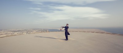 Kaviarverkostung in 255 Metern Höhe auf dem Hubschrauberlandeplatz des St. Regis Abu Dhabi