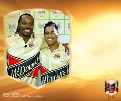 Share Your Favourite Hug Picture on LIVEINSTYLE.COM With Your YAARS and Win a Chance to Meet Dhoni AND Gayle