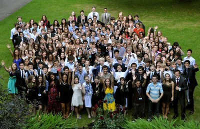 With almost 100 nationalities represented last year, ORA's summer school is an exciting opportunity to make friends from all around the world