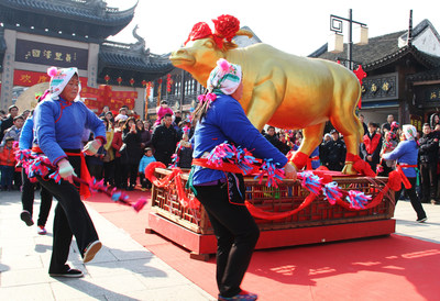 From February 8 to 22, the ancient water town Zhouzhuang hosted a 15-day traditional celebration consisting of local customs to celebrate the Chinese Lunar New Year.