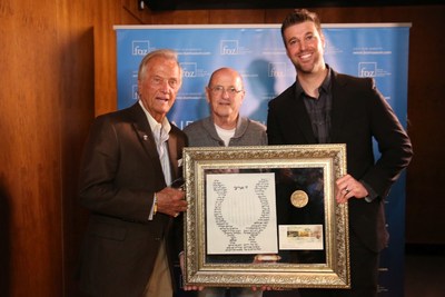 Pat Boone receives the Cultural Impact Award from Museum Founder Michael Evans Jr. and Israeli Chairman Gen (res) Yossi Peled