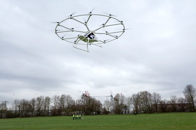 World Premiere: Volocopter is Flying Manned! - Dawn of a Revolution in Urban Mobility