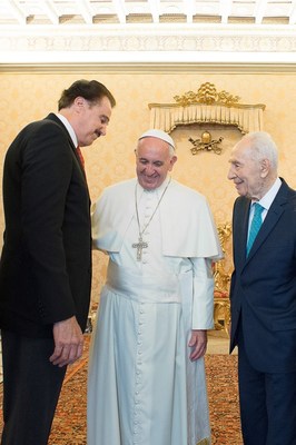 His Holiness Pope Francis, Israel’s 9th President Shimon Peres, and Dr. Mike Evans Founder of the Friends of Zion Museum