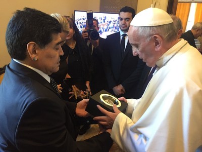Hublot Thanks Maradona for Having Chosen to Offer Pope Francis a Hublot Big Bang Unico Timepiece
