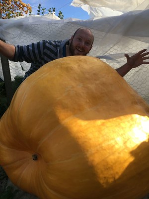 Biggest Pumpkin in Britain Set for Halloween Harvest
