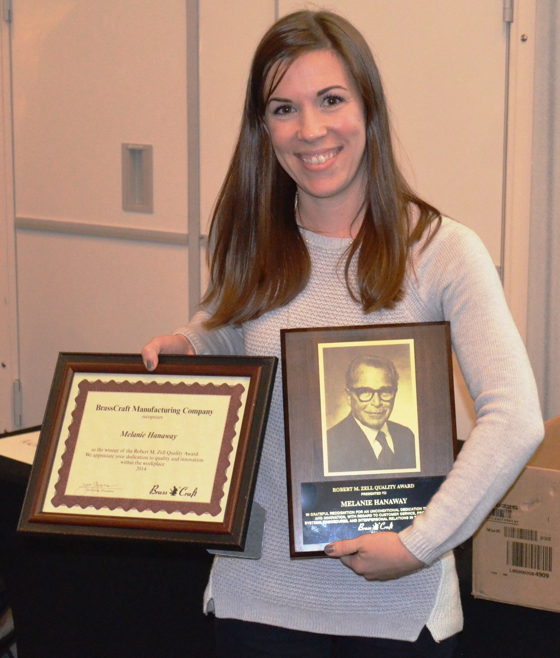 BrassCraft Senior Buyer, Melanie Hanaway, Receives Company's Prestigious 2014 Zell Award