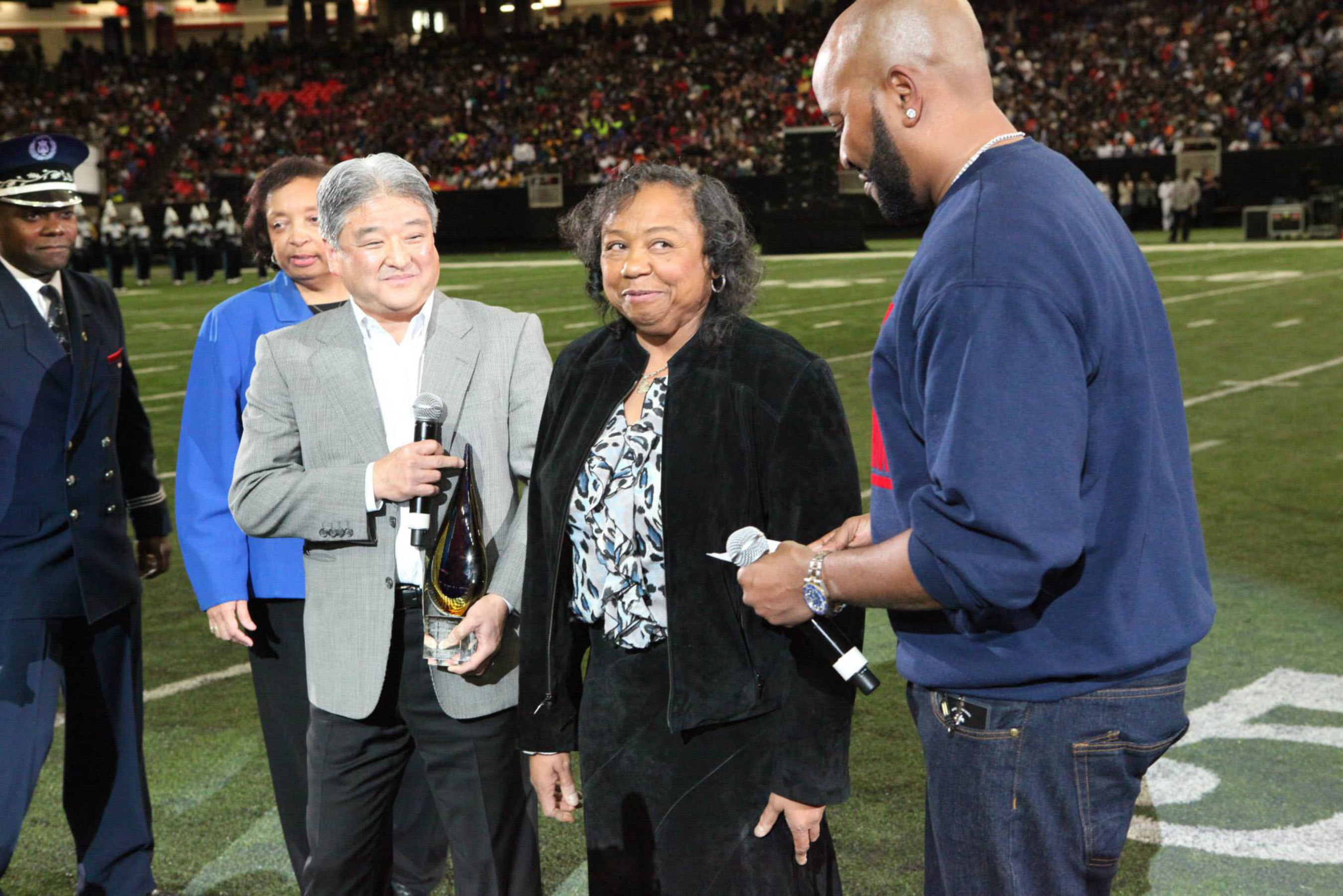 Ms. Audrey Stradford was named the first-ever Honda Power of Dreams Award honoree for her lifelong dedication to serving HBCU students and the Tennessee State University community, and was awarded a brand new 2015 Honda CRV at the 13th annual Honda Battle of the Bands Invitational Showcase on Jan. 24, 2015.