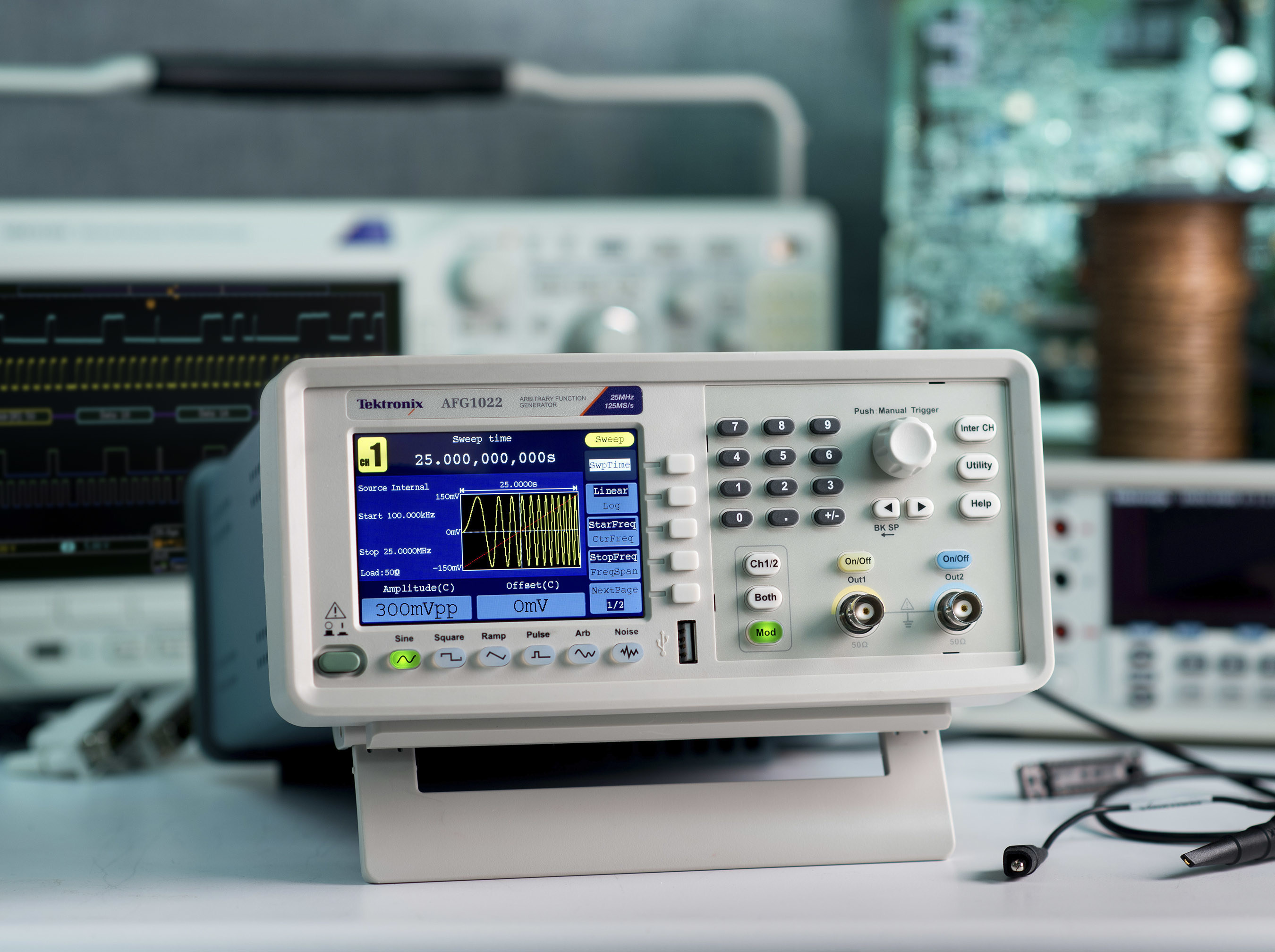 Compared to stand alone AFGs in its price class, the Tektronix AFG1022 offers better performance and greater flexibility. Key performance specifications include dual-channel, 25MHz bandwidth with 1mVpp to 10Vpp output, 14-bit vertical resolution and 1?Hz frequency resolution. It provides a 125 MS/s sample rate along with 64 MB of built-in non-volatile memory and USB memory expansion for user-defined waveforms.