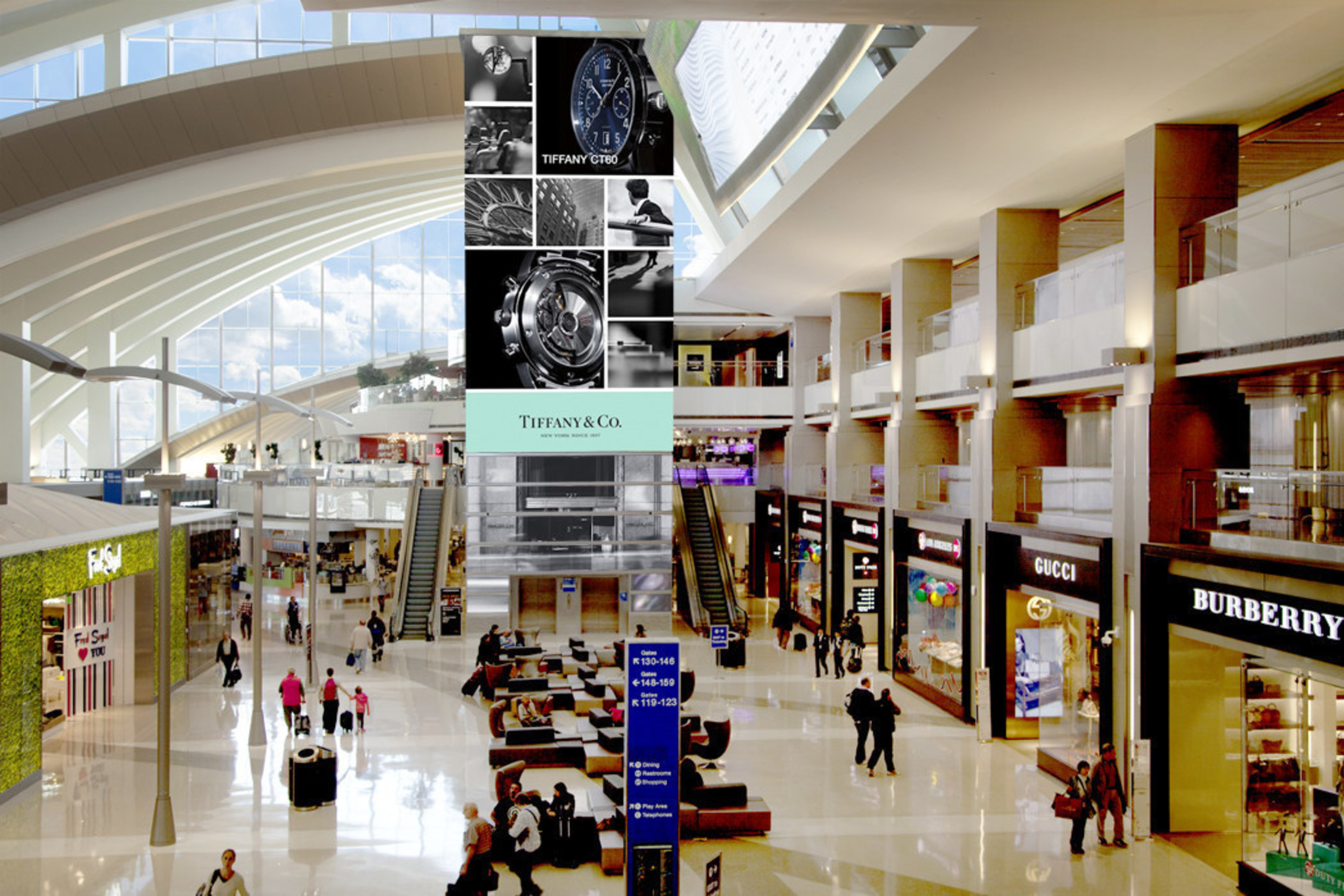 Tiffany & Co. Unveils New Outdoor Campaign on JCDecaux's Largest Digital Display in a US Airport