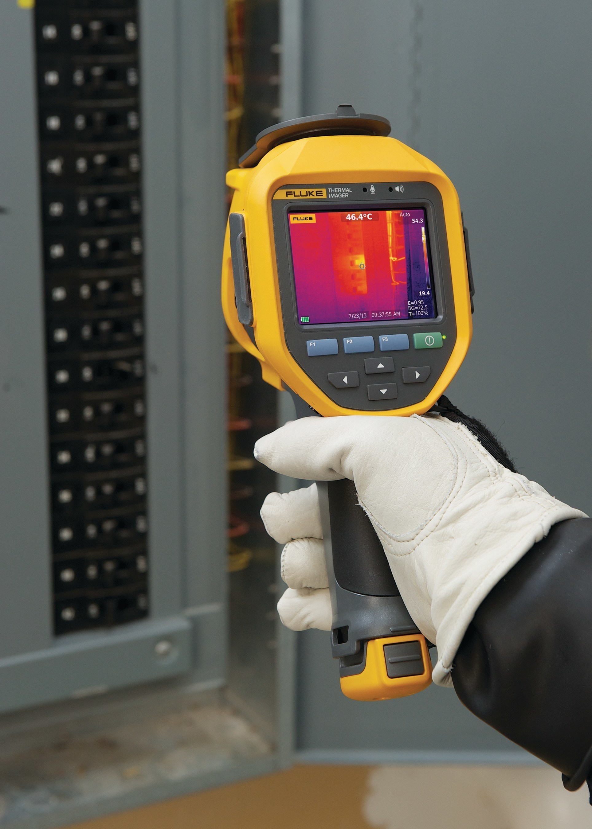 The Ti400 Infrared Camera has advanced connectivity and accuracy to maximize technicians' productivity in the field. It features LaserSharp Auto Focus, which uses a built-in laser distance meter to calculate and display the distance to the designated target with pinpoint accuracy. The camera, which is also part of the Fluke Connect system, includes voice annotation, eliminating the need to write down notes, Fluke SmartView software, a professional suite of analysis and reporting tools for optimizing and analyzing infrared images and producing professional reports, and optional field installable telephoto and wide angle lenses for added versatility.