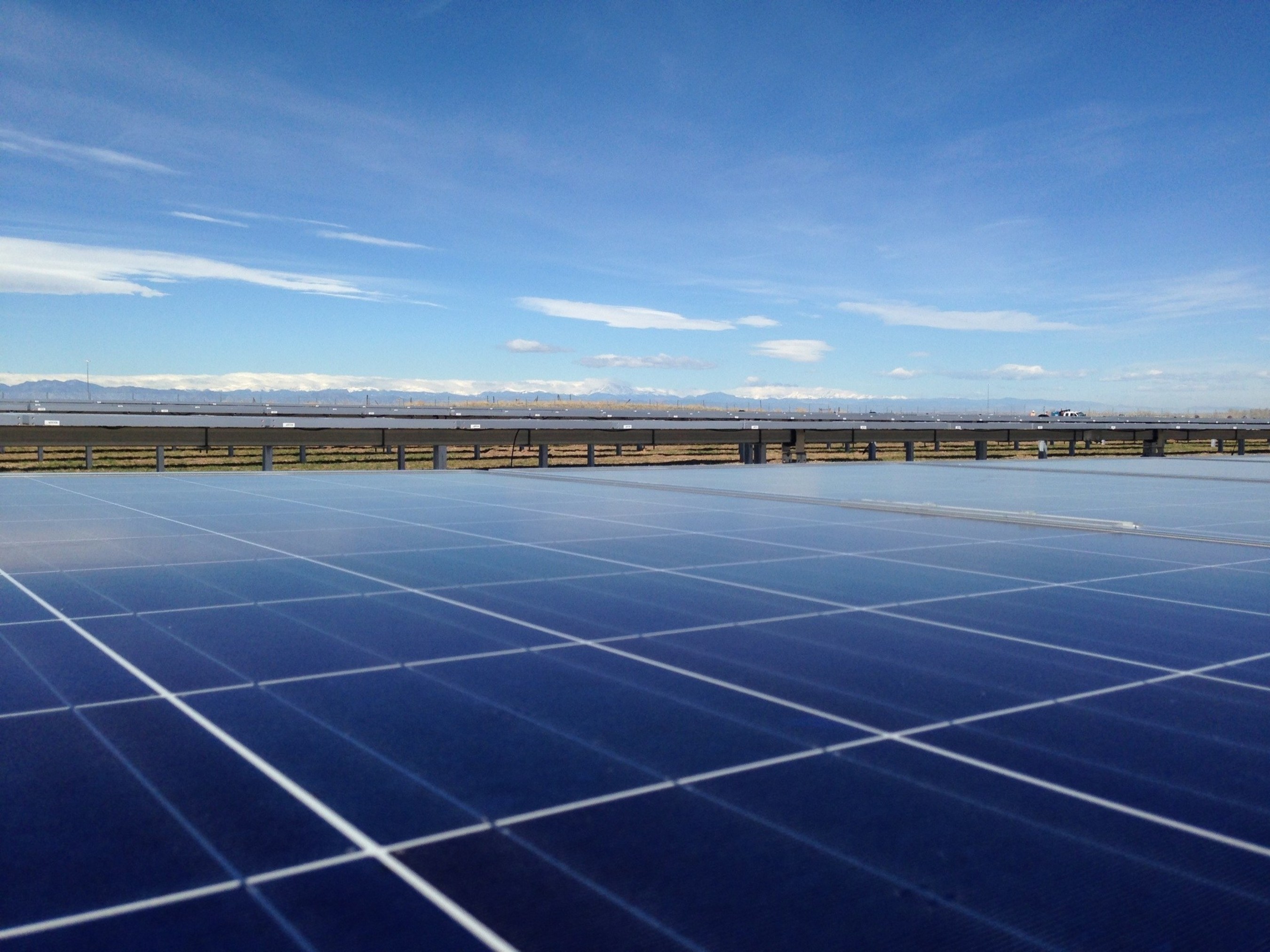 Completed Community Solar Garden outside of Denver International Airport. This project is the first of five planned in Colorado as a result of the partnership between NRG Renew and SunShare, and was unveiled on April 17, 2015 by Governor Hickenlooper.  In total, the project portfolio will feature thousands of photovoltaic solar panels covering 123 acres and totaling 8.2 Megawatts