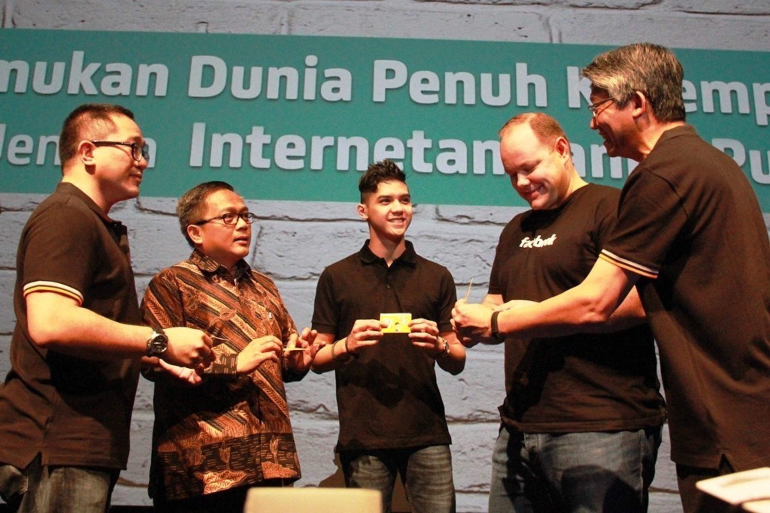 Ooredoo's Indosat and Facebook Launch Internet.org in Indonesia
