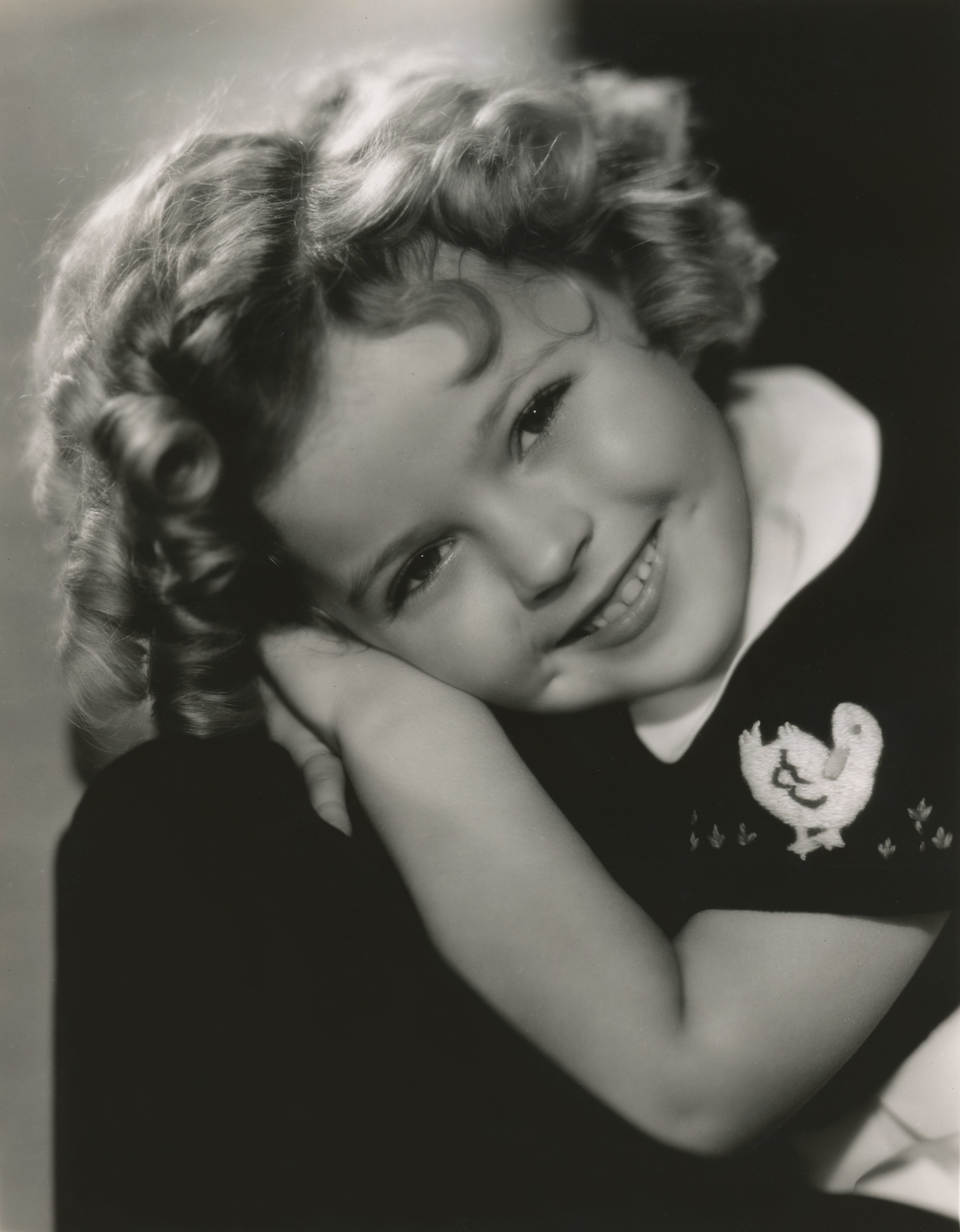 The iconic Hollywood star Shirley Temple's private collection of movie costumes and childhood memorabilia will travel the U.S. this spring and summer and be featured in a Theriault auction event on July 14th.