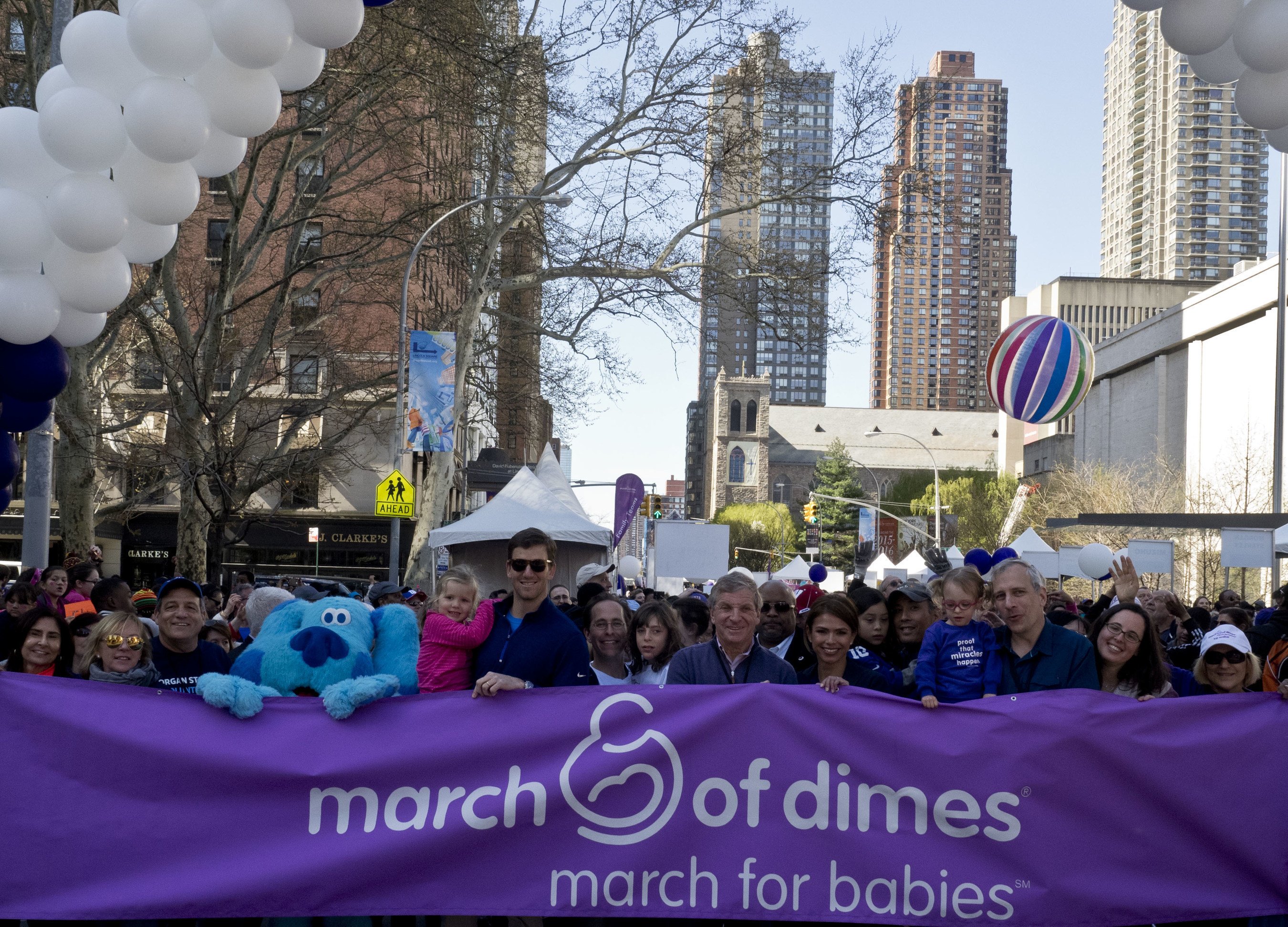 Eli Manning Leads March for Babies(R) in New York City