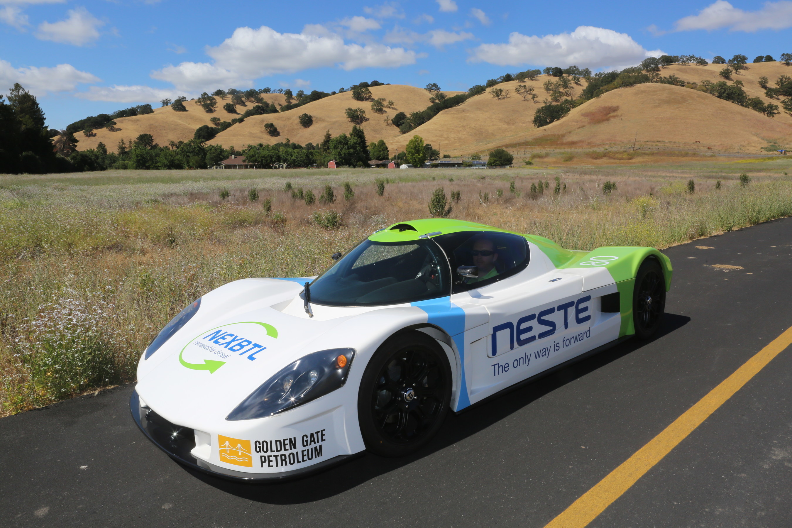 The Neste One Tank Across the USA team will drive a Superlite Coupe powered by an efficient Volkswagen diesel engine running on NEXBTL renewable diesel fuel.