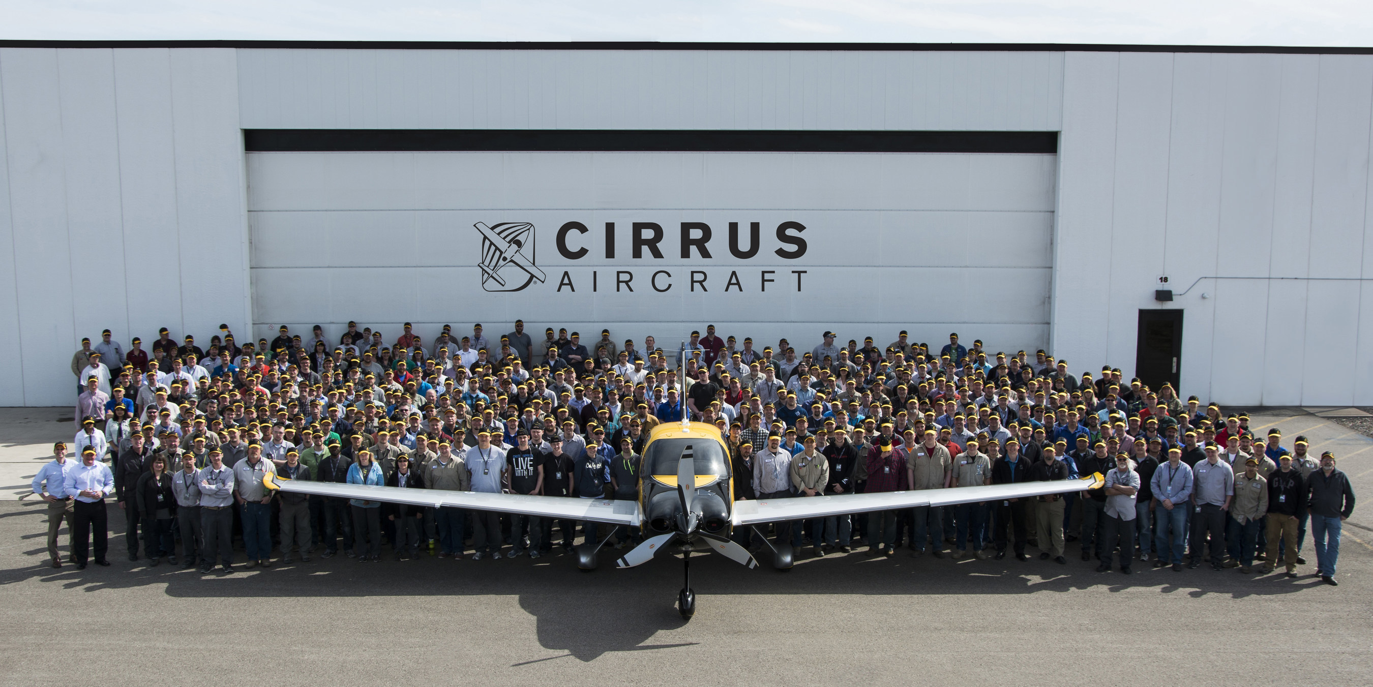 Cirrus Aircraft Delivers 6,000th Airplane