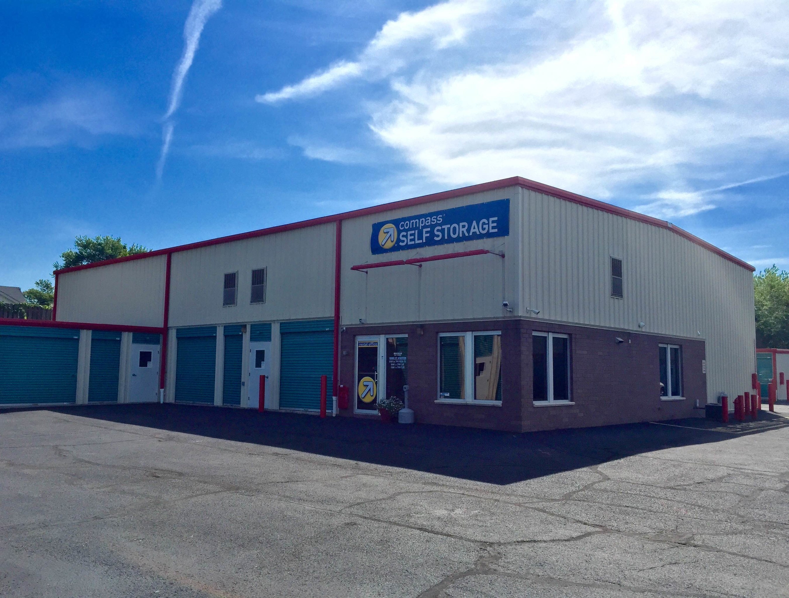 Compass Self Storage acquired this superior quality self storage center in Manville, NJ
