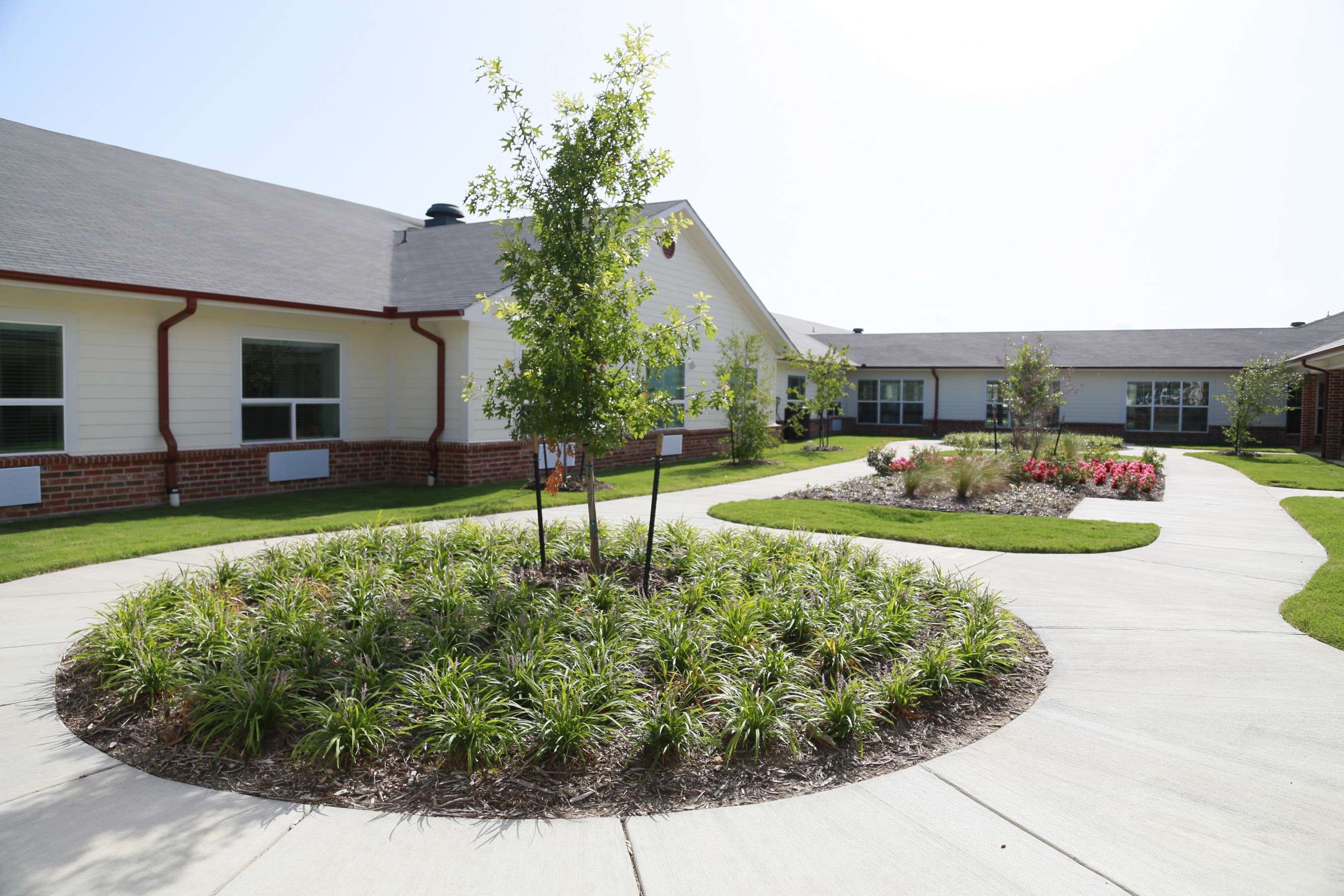 The final phase of Lakewest Assisted Living opened June 23, 2015, in Dallas, thanks in part to a $500,000 Affordable Housing Program (AHP) grant from Amegy Bank and the Federal Home Loan Bank of Dallas (FHLB Dallas).