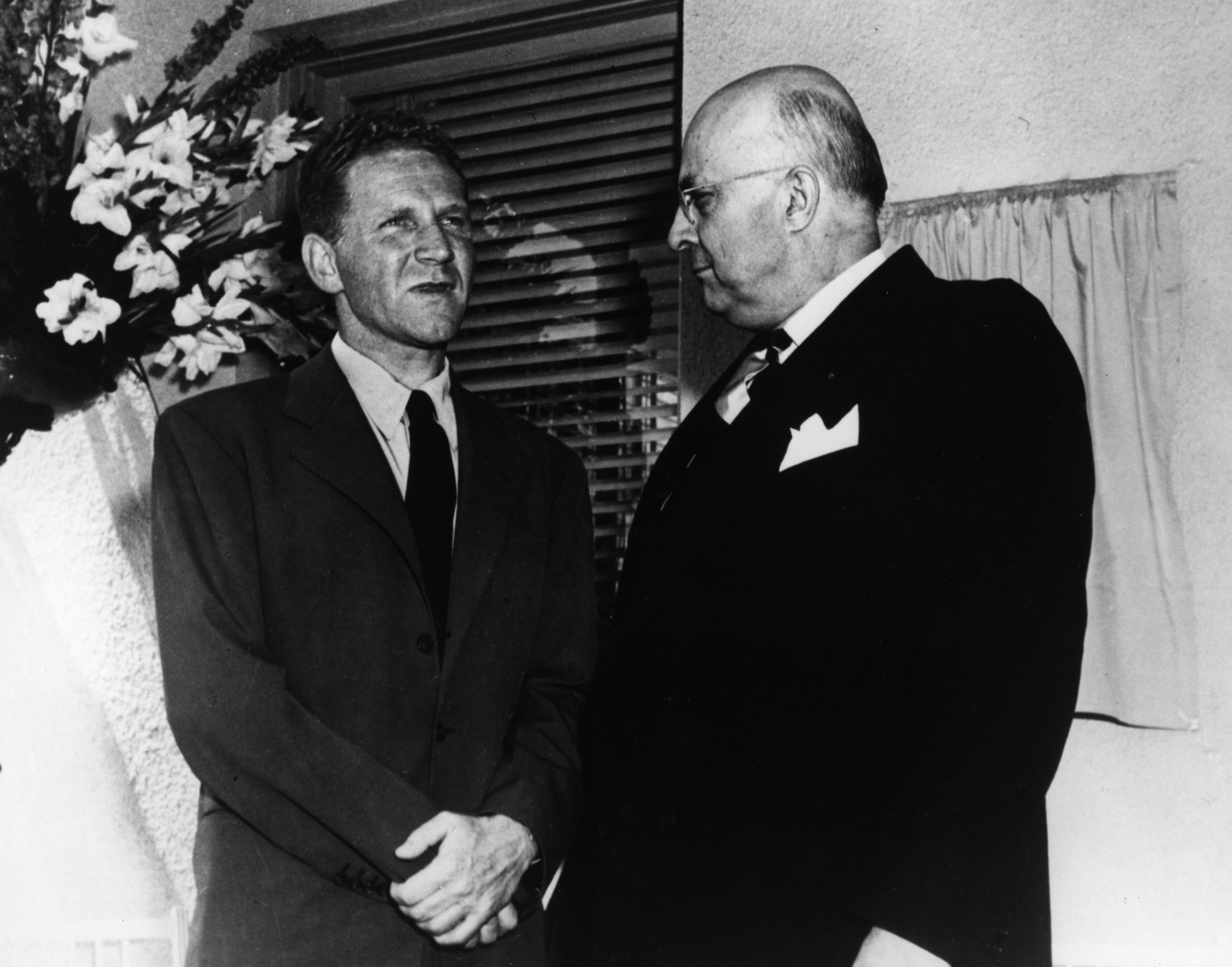 Dr. Sidney Garfield and industrialist Henry J. Kaiser at hospital dedication in Oakland, CA, 1942.