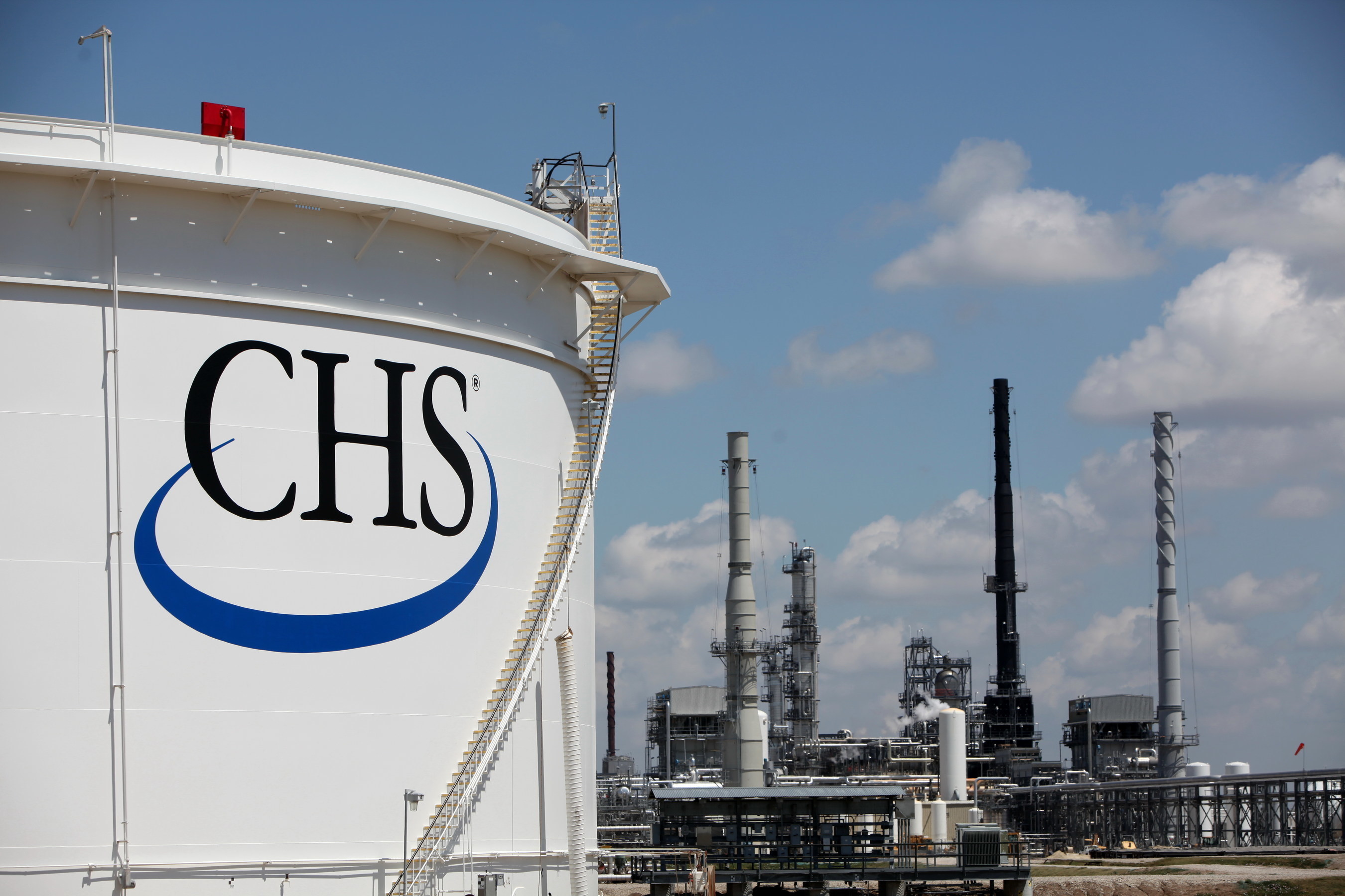 CHS now sole owner of McPherson, Kan., refinery