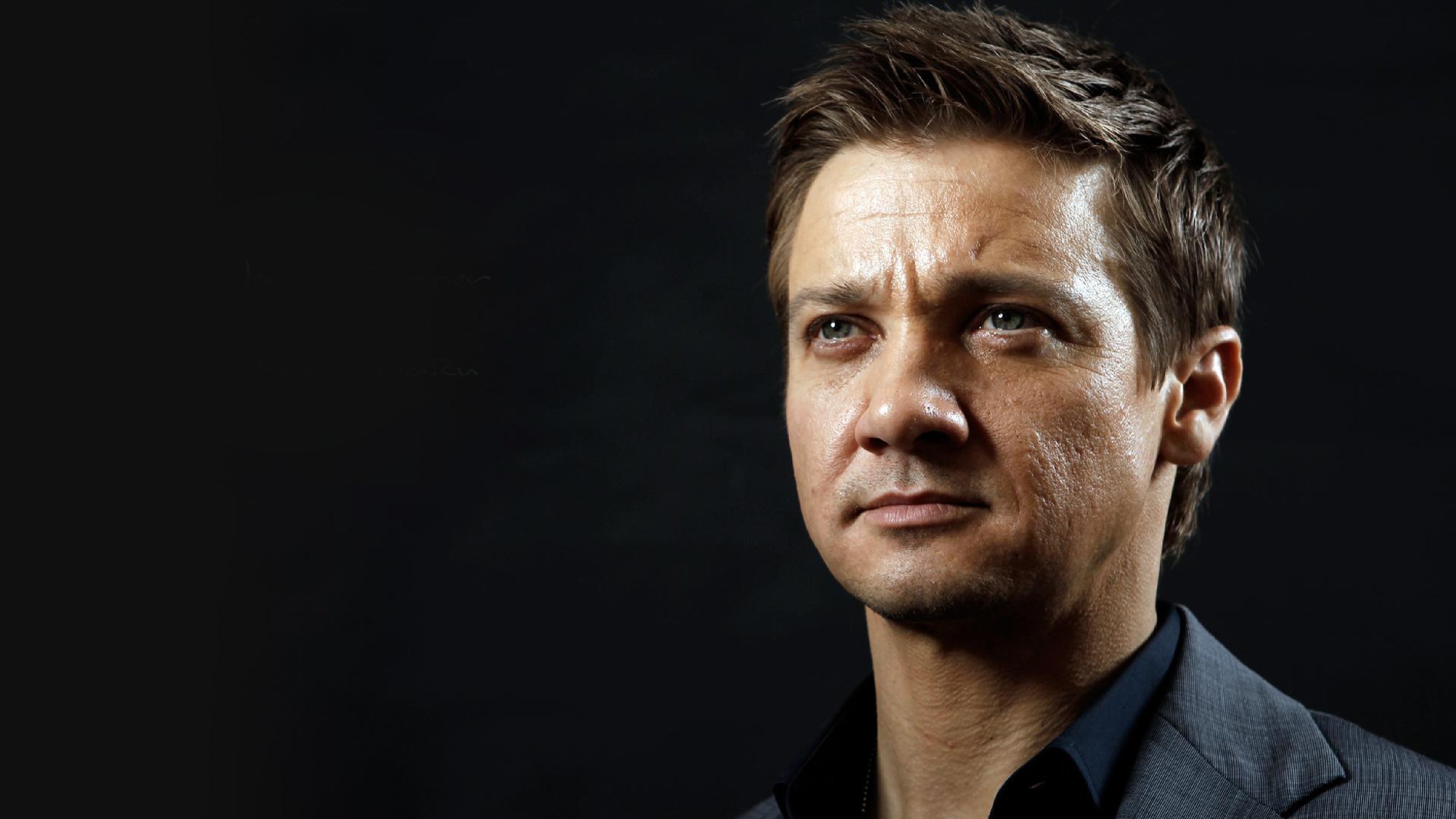 American Actor/Film Producer and two-time Academy Award nominee Jeremy Renner, Avenger's Hawkeye, emcees event of the century (10/22) and makes Team Kids debut to inspire kids as heroes at Oakley World HQ