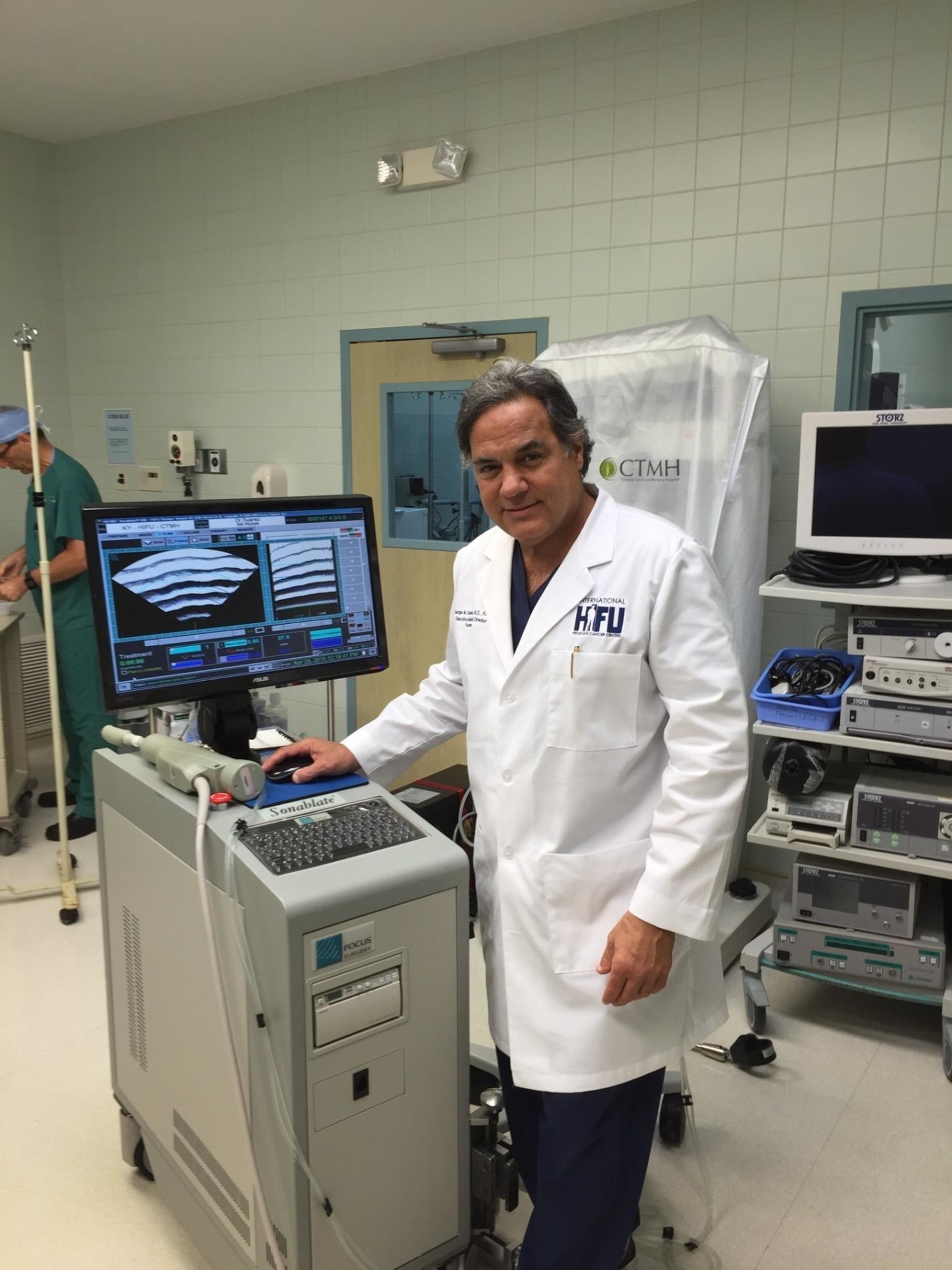 Dr. George Suarez with Sonablate HIFU Device