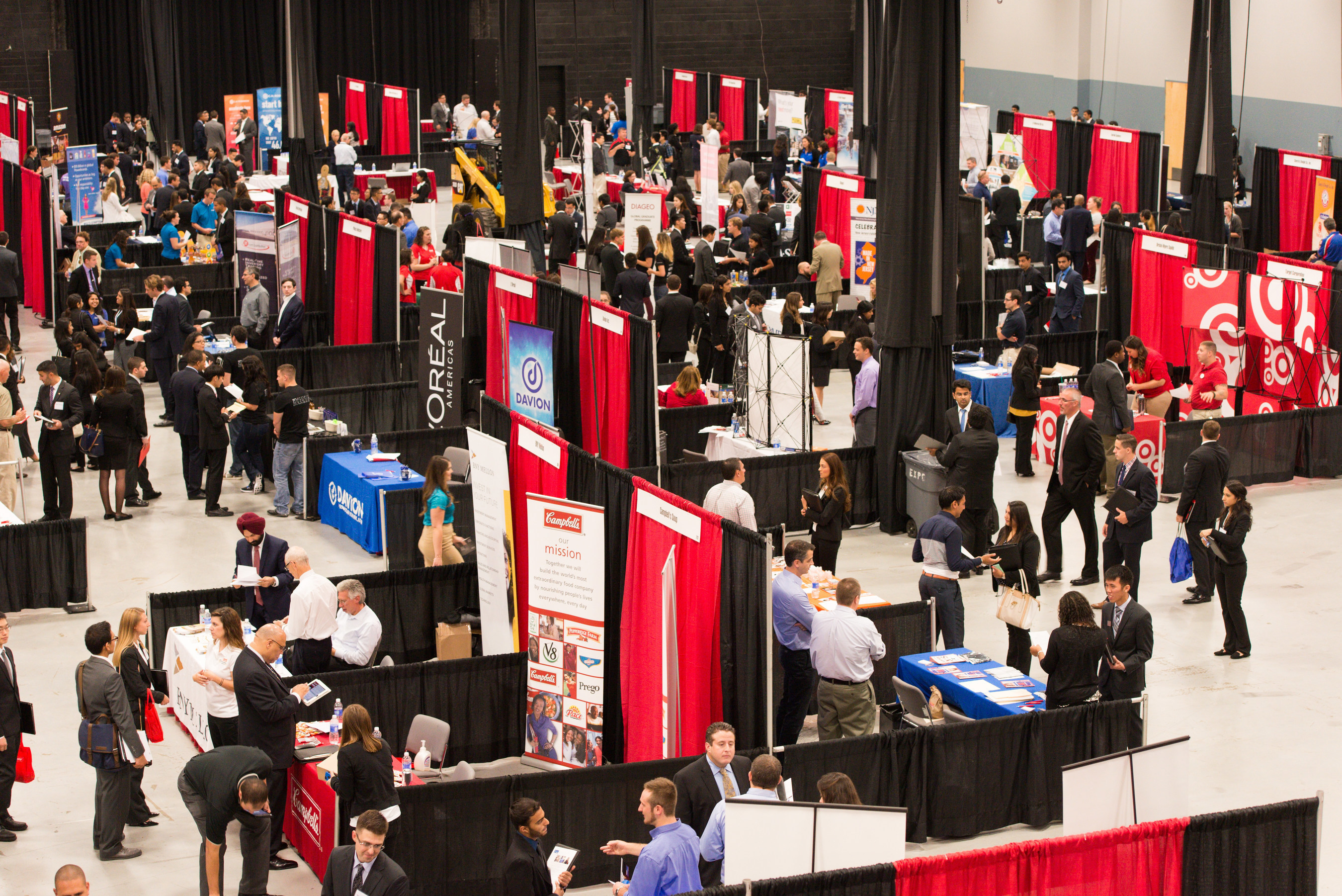 The 2015 Supply Chain Management Career Exposition at Rutgers Business School attracted 800 students and 85 companies.