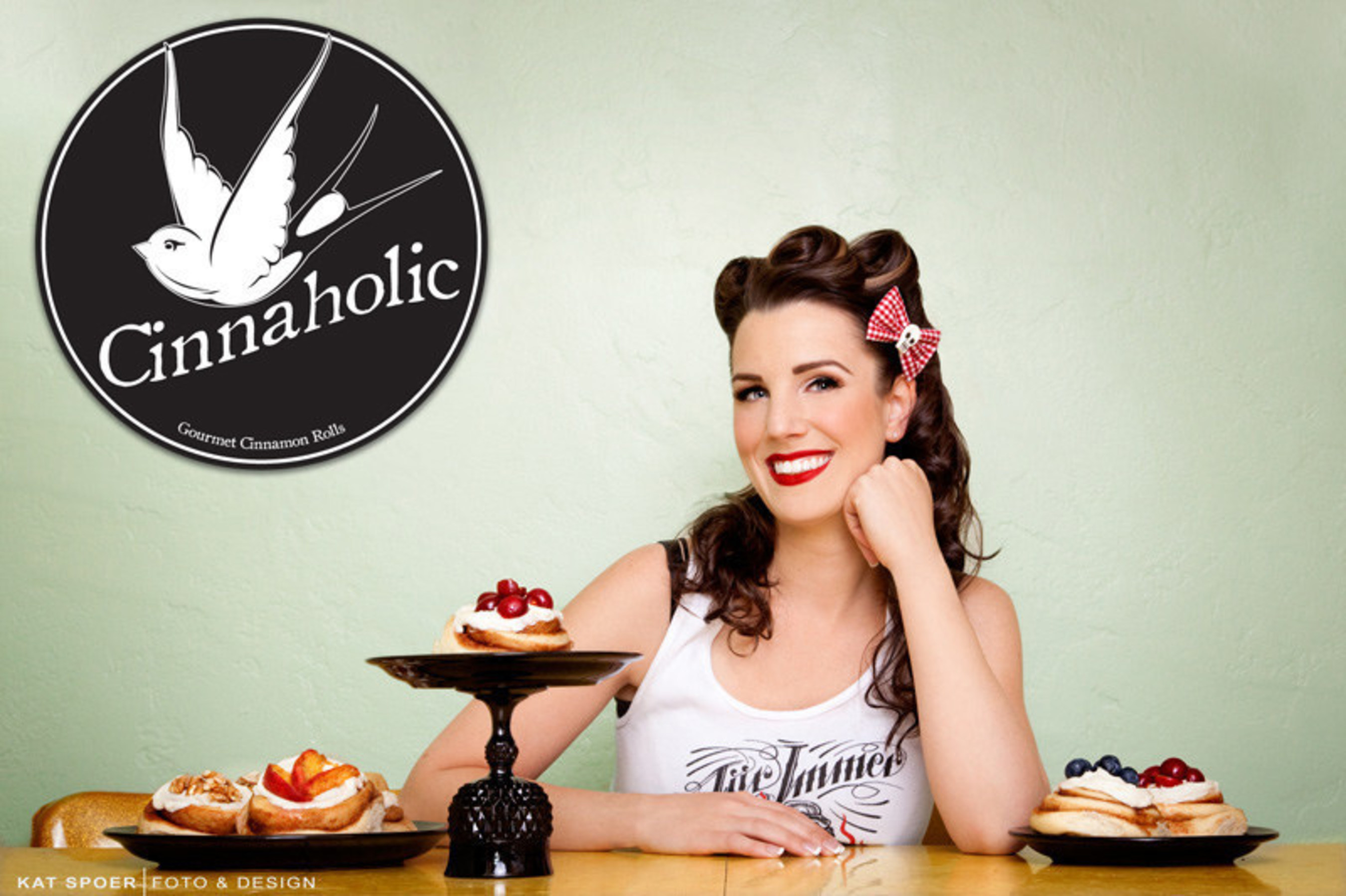 Shannon Radke created Cinnaholic in Berkeley California and has won several awards before getting international attention. The all vegan, gourmet cinnamon roll bakery offers over 30 different frosting flavors and a variety of different toppings.