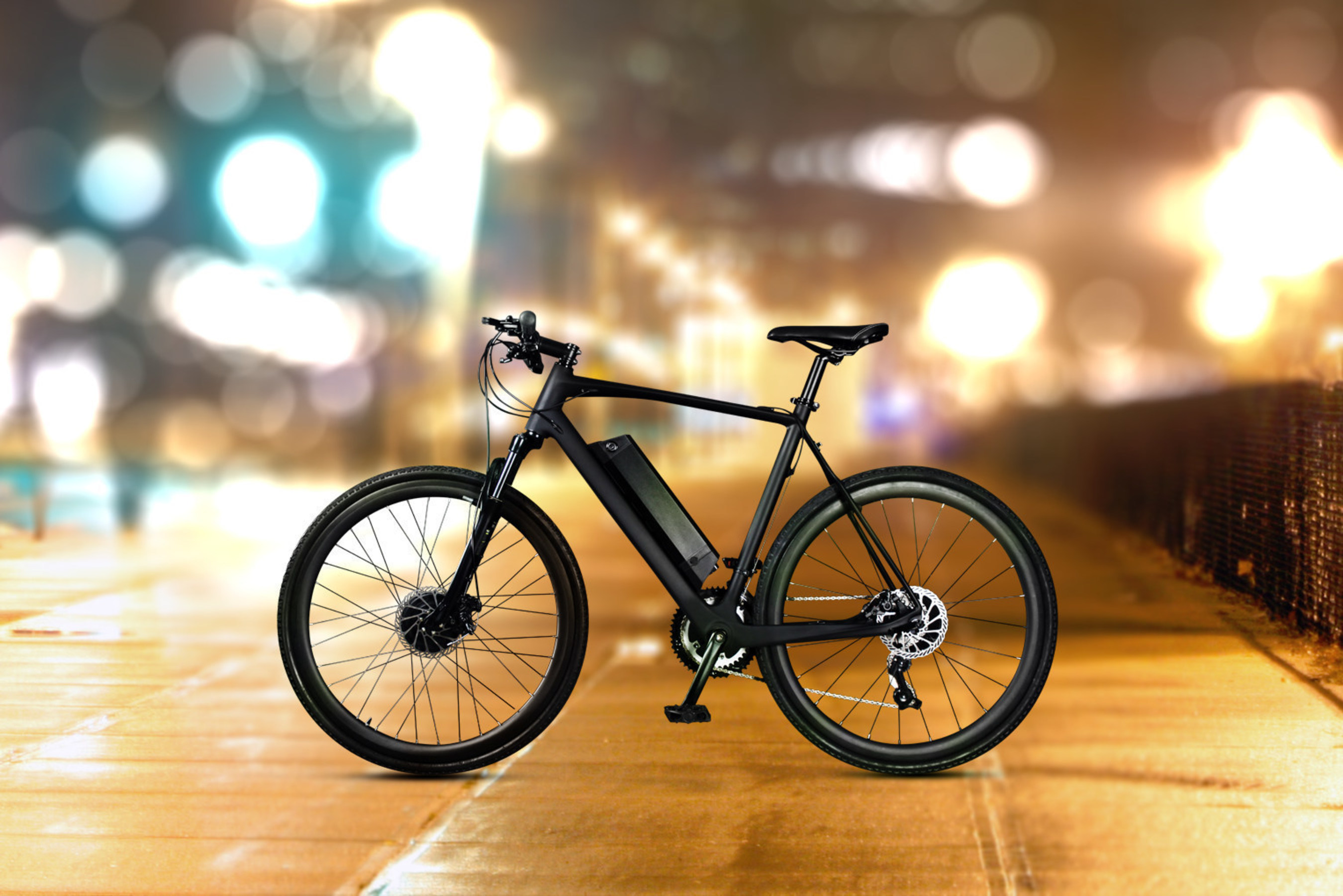 DAYMAK Launches EC1 Carbon Fiber Ebike at EICMA Milan Italy