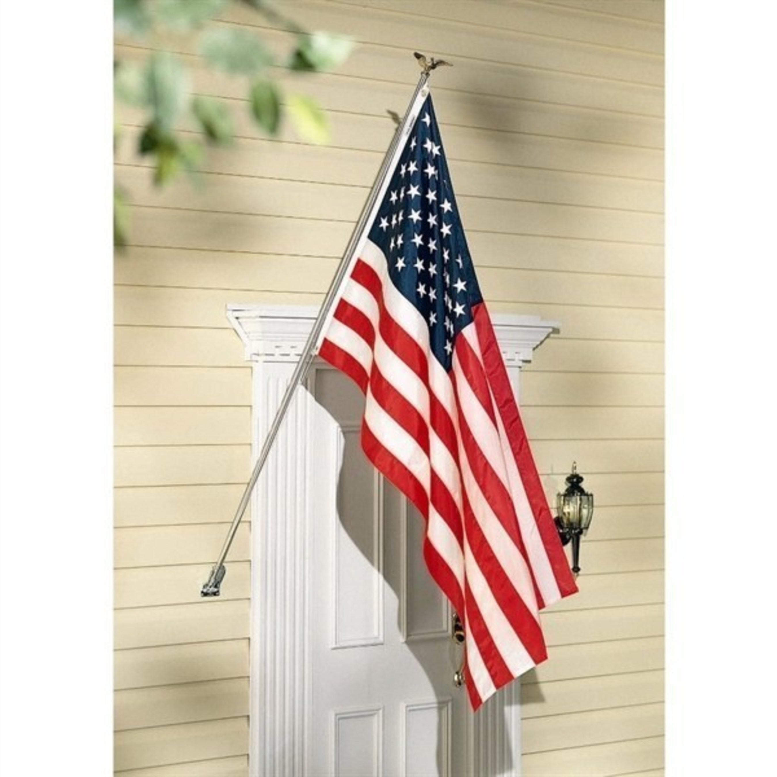 American flag sets make the perfect gift for homeowners of all ages.