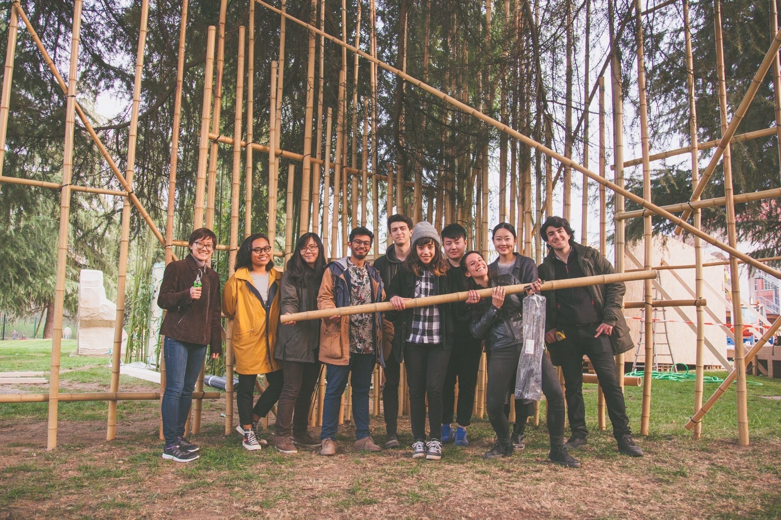Students from world renowned design institutions Domus Academy and NABA (Milan) and Tsinghua University (Beijing) team up for the unveiling of the joint exhibition, Noosphere XX1: A Model for the Production of Knowledge, at the XXI Triennale International Exhibition 2016 in Milan. Open to the public beginning on April 2, the Pavilion in the Triennale Garden explores new scenarios between Past, Present and Future, inspiring new educational forms in the world of design.
