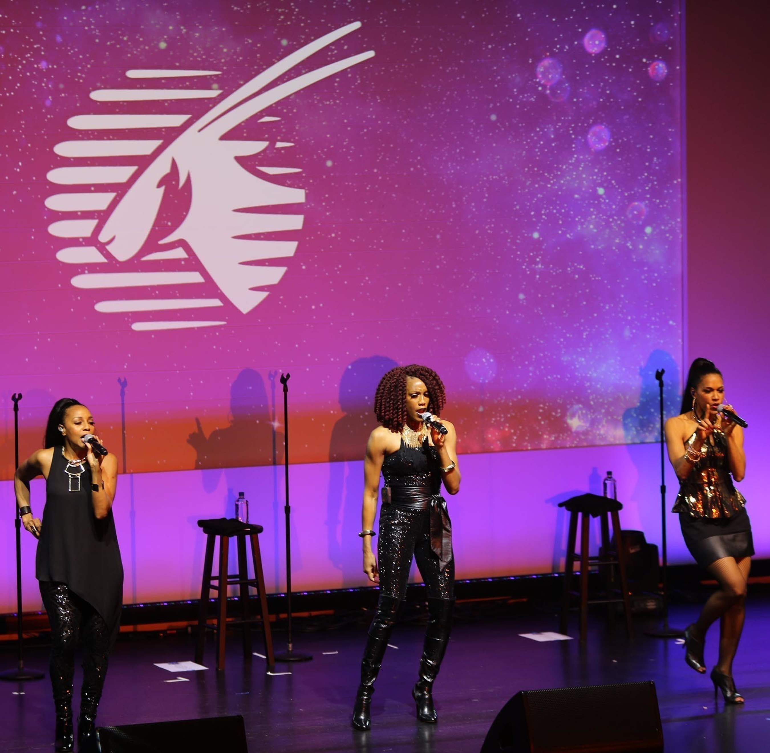 Qatar Airways' gala event in Boston featured a stunning musical performance by En Vogue