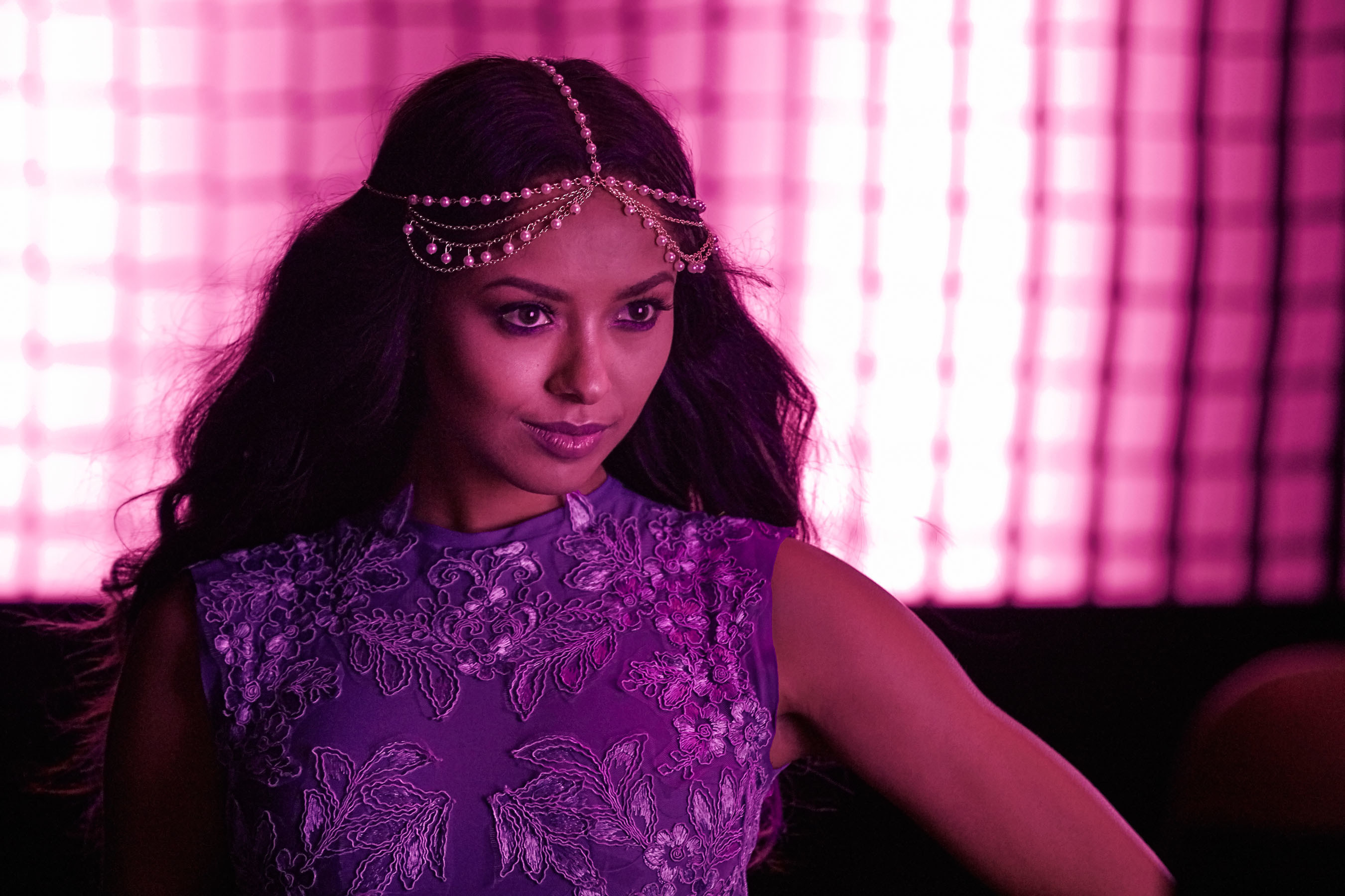Body Wash Brand Caress(R) & Ambassador Kat Graham Bring Touch-Activated Fine Fragrance to Life in New Campaign That's Fit for a Queen