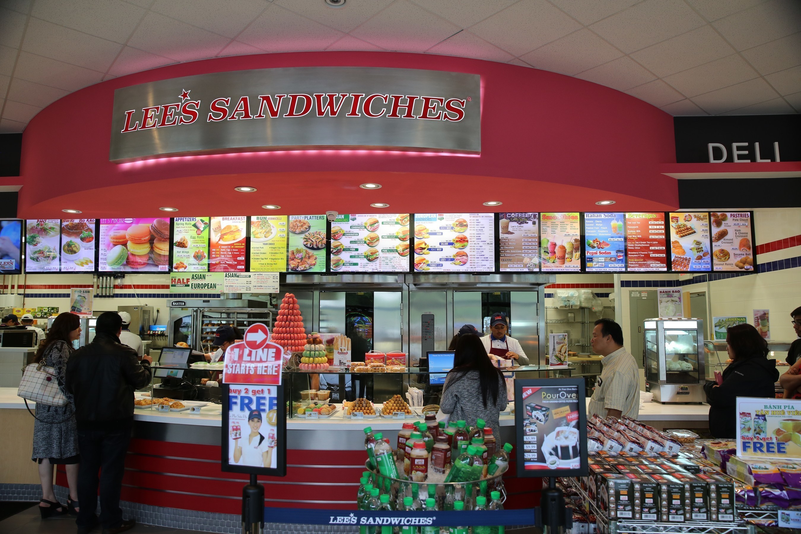 Lee's Sandwiches Set to Open First East Coast Store