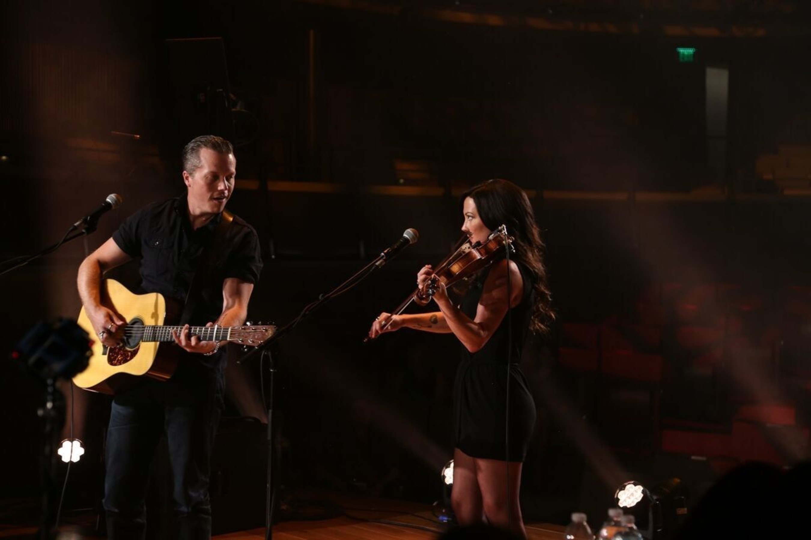 GRAMMY winning Jason Isbell and wife Amanda Shires perform a live streamed concert for Chicago's Congress Park