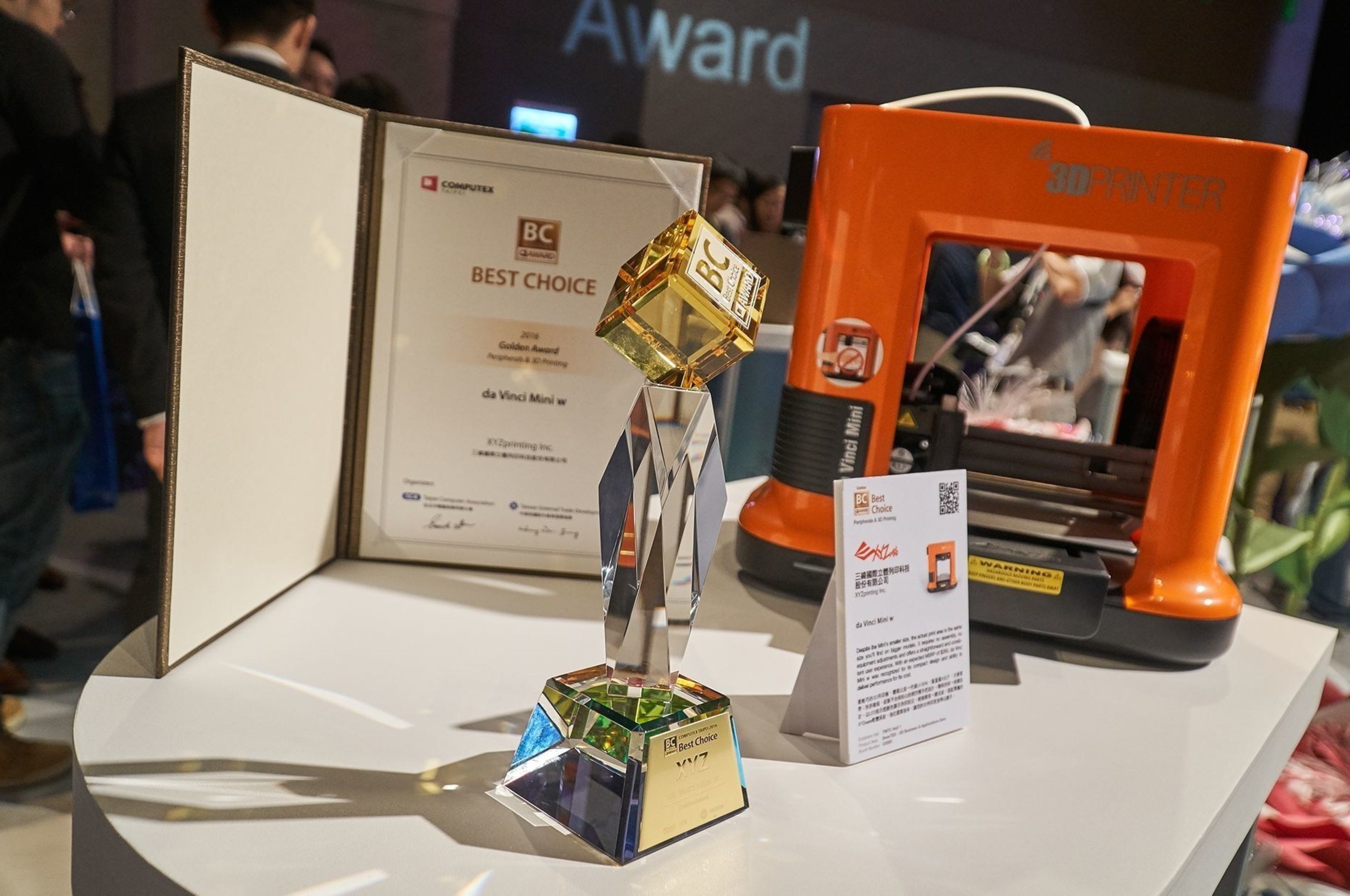 XYZprinting, the world's leading 3D printing company,  was awarded the Best Choice Golden Award for its sub $300 3D printer, the da Vinci Mini, at Computex Taipei 2016