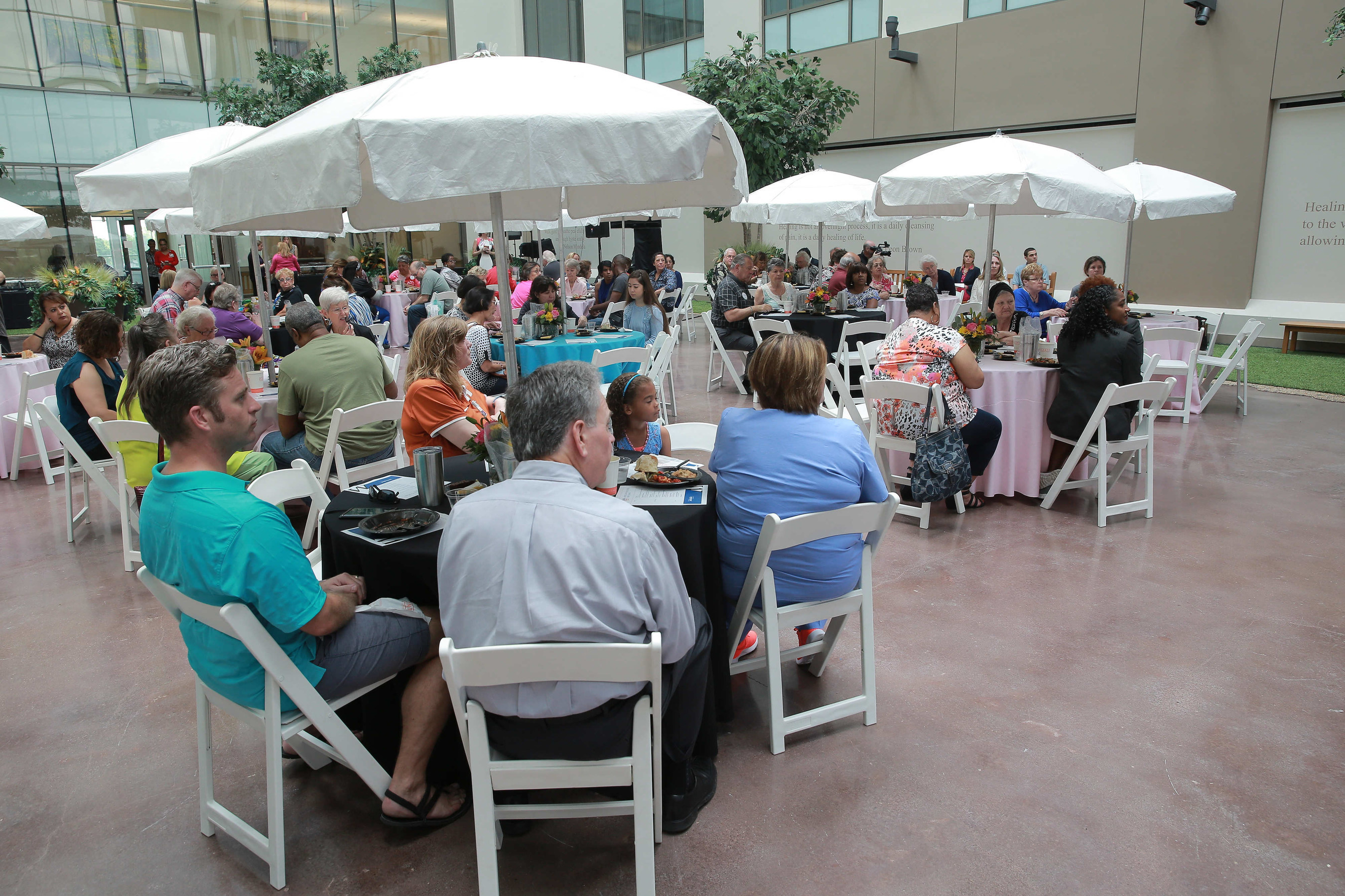 Houston Methodist Willowbrook Hospital celebrates cancer survivors and caregivers during annual National Cancer Survivors Day luncheon & balloon release.