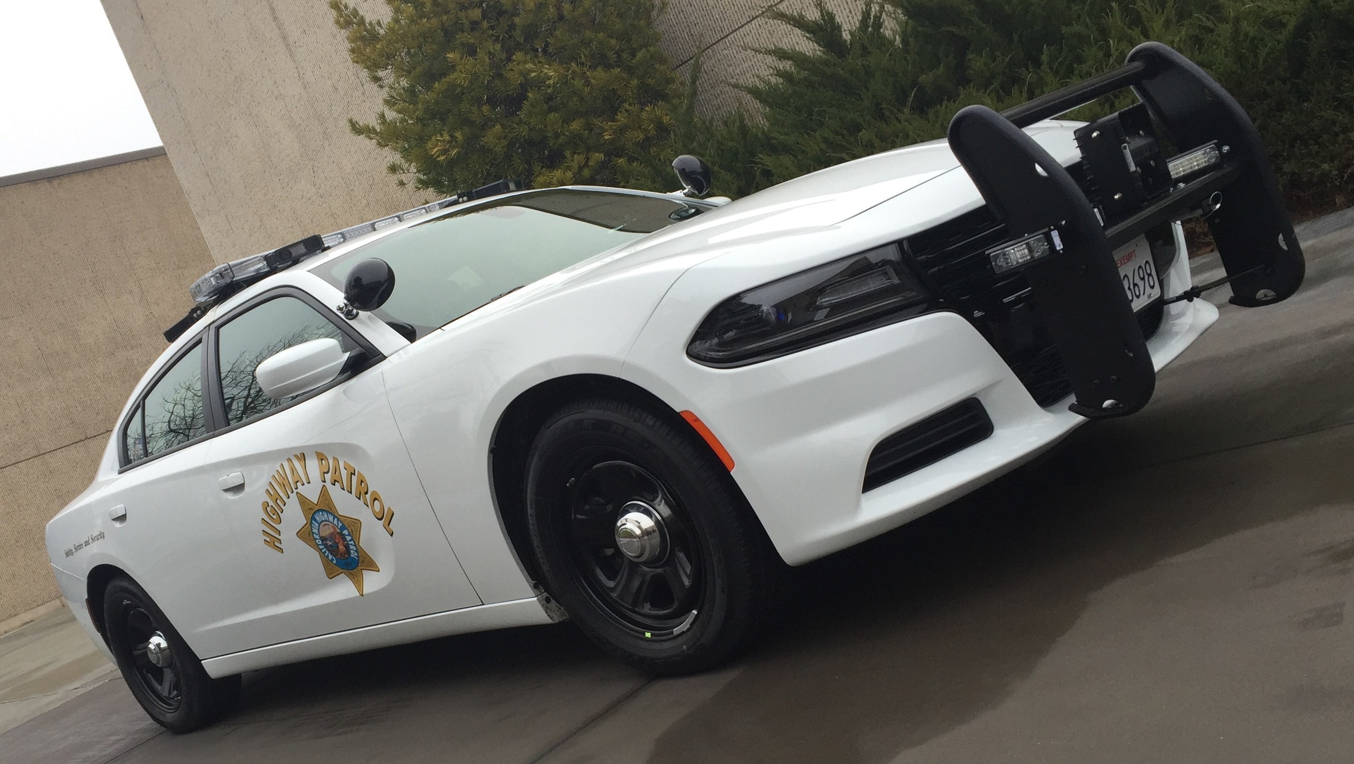 California Highway Patrol orders more than 580 Dodge Charger Pursuit police sedans.