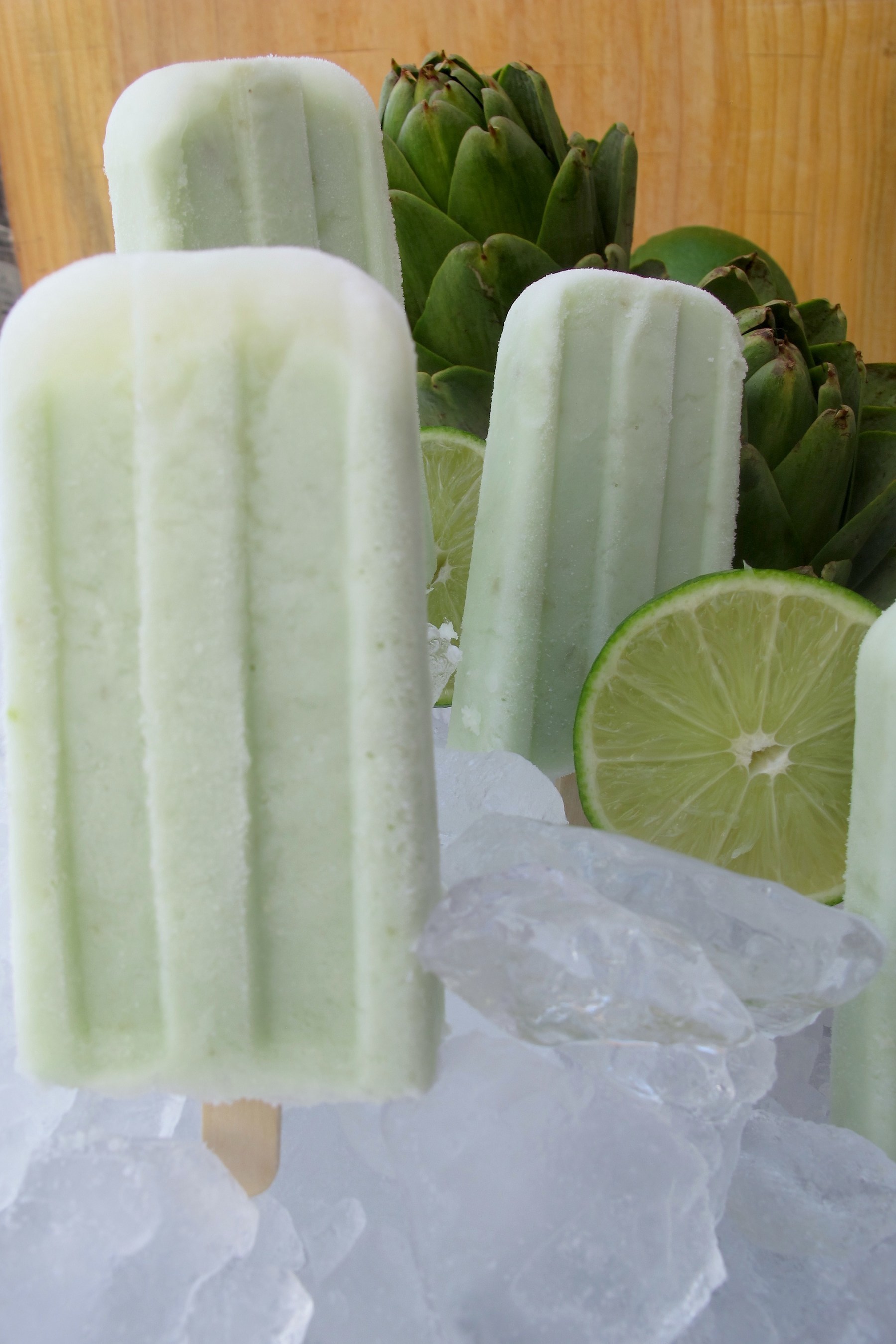 Lime ice pops with artichoke