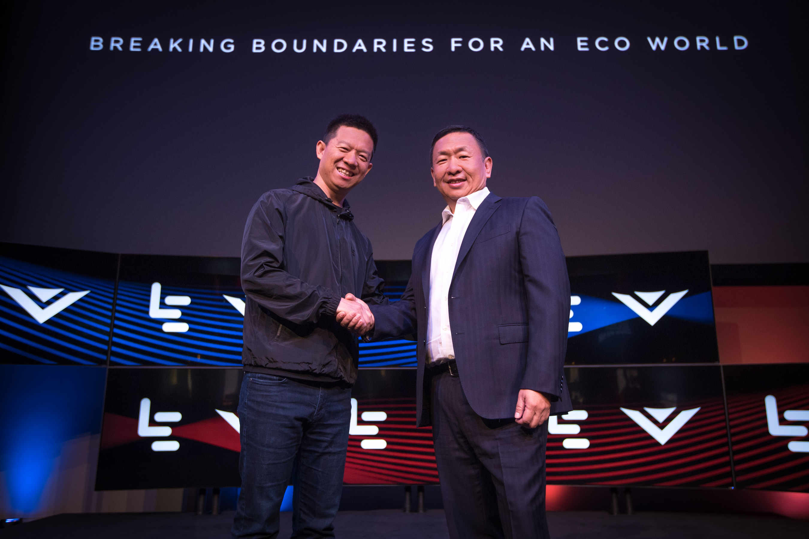 LeEco CEO YT Jia, VIZIO CEO William Wang at LeEco and VIZIO Press Conference in Hollywood where it was announced that LeEco had acquired VIZIO for $2 billion (Jeff Lewis/AP for LeEco)