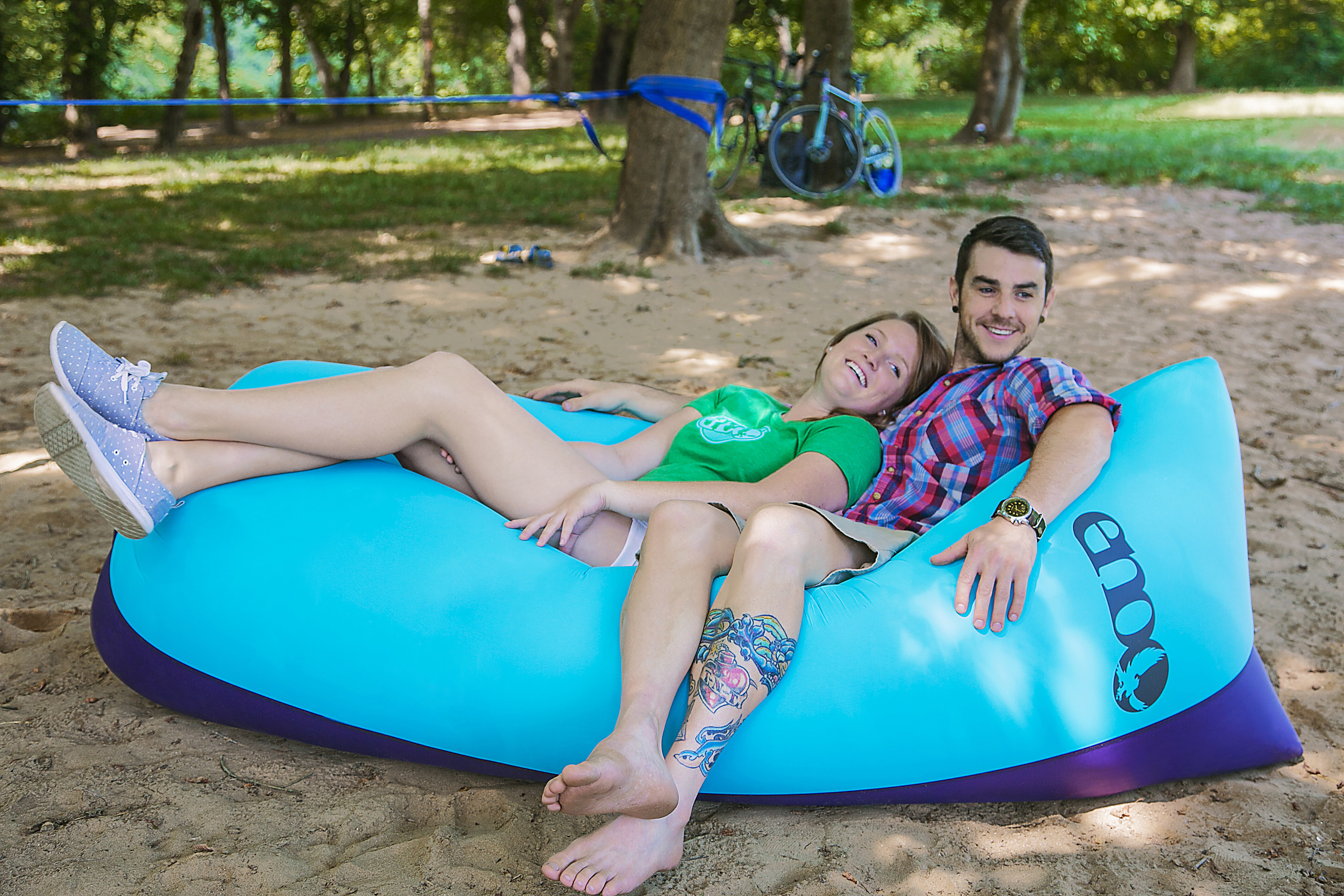 REPREVE and ENO launch inflatable lounger made from 16 recycled plastic bottles- the Billow Air Lounge