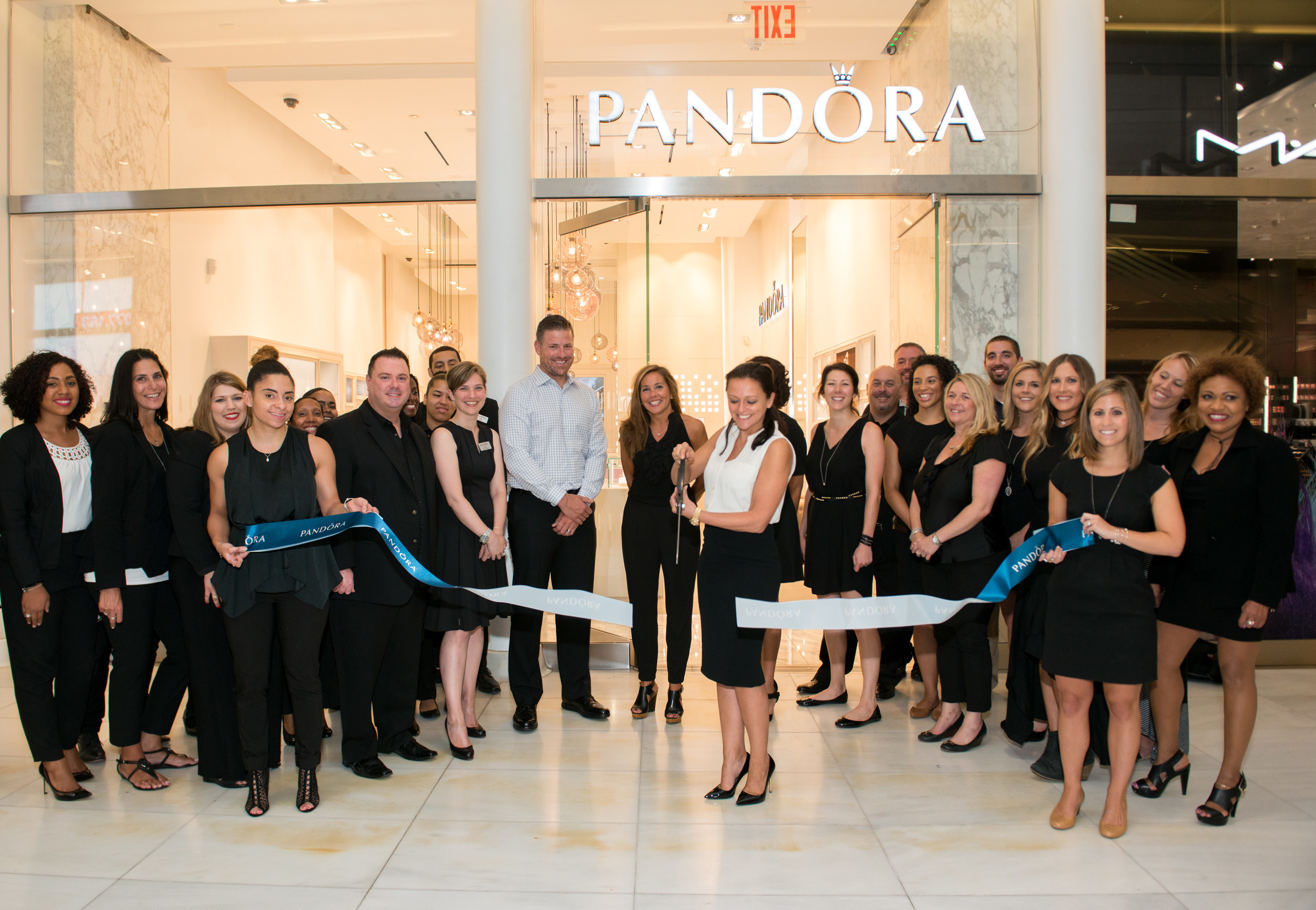 Laurie McDonald, General Manager, PANDORA Jewelry, U.S. Cuts Ribbon in Honor of PANDORA World Trade Center Grand Opening
