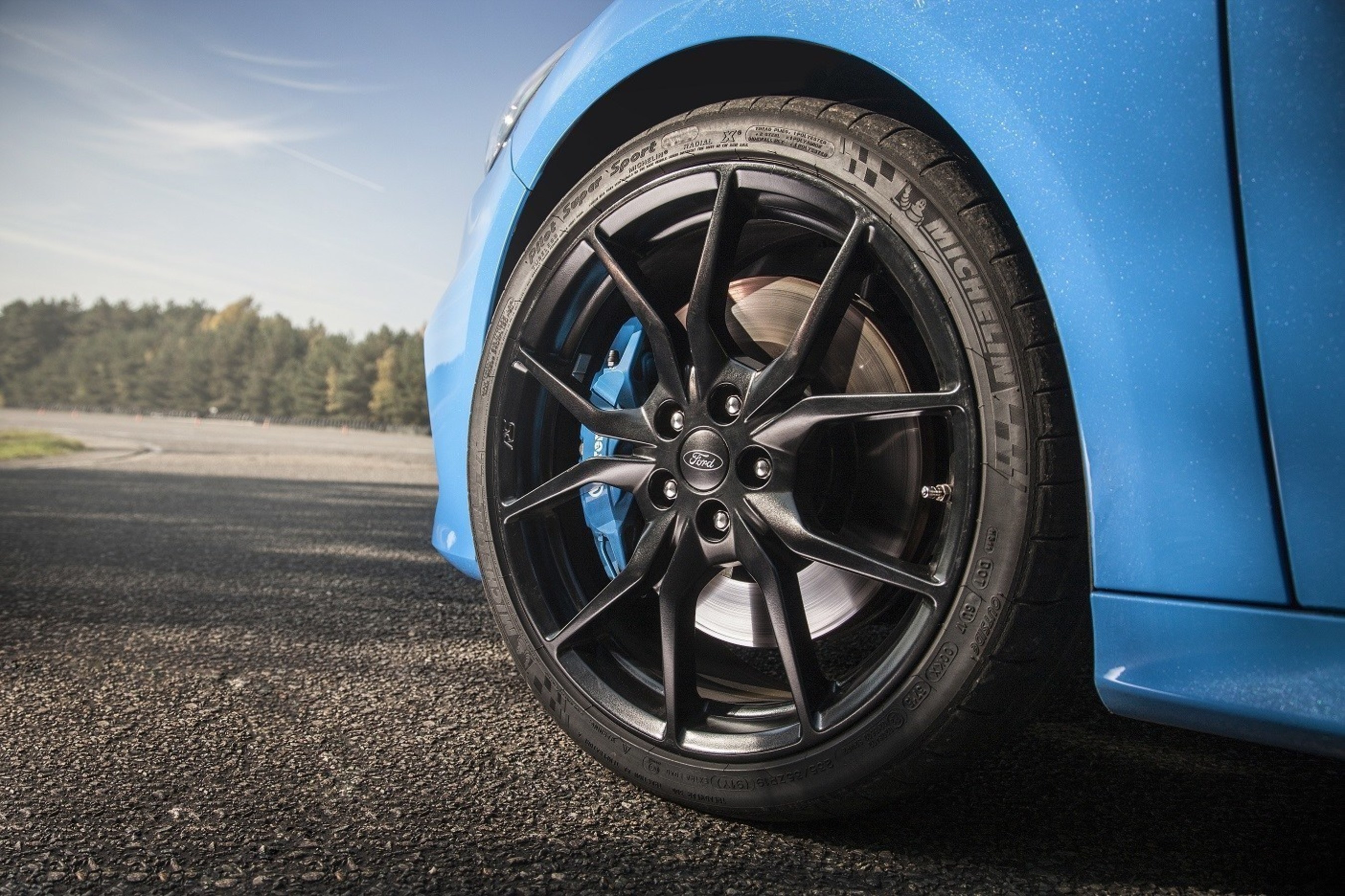 FORD FOCUS RS OFFERS A FULL SUITE OF MICHELIN PERFORMANCE TIRE OPTIONS