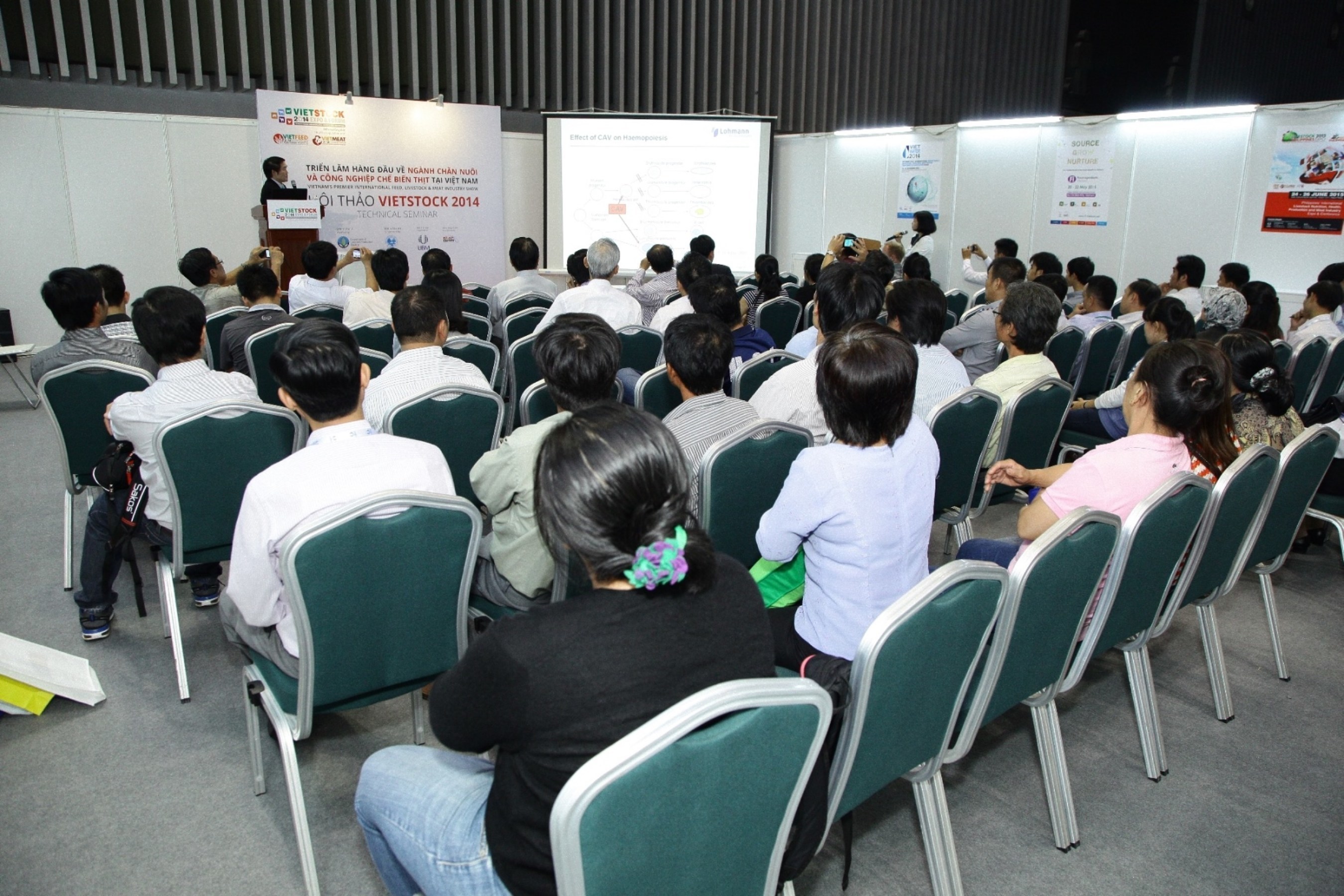 Seminar at VIETSTOCK Expo and Forum in 2014