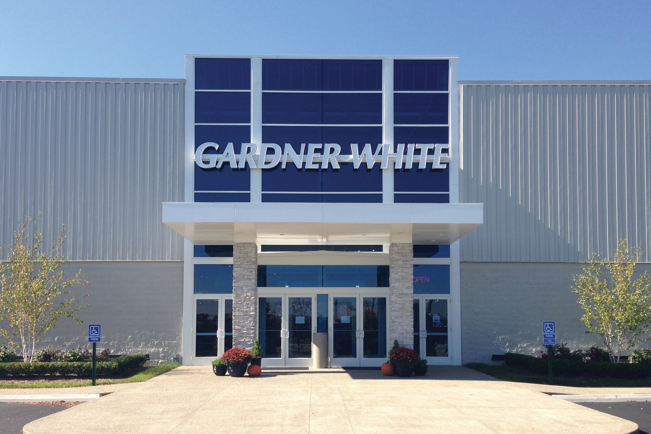 Gardner White Furniture To Close On Thanksgiving